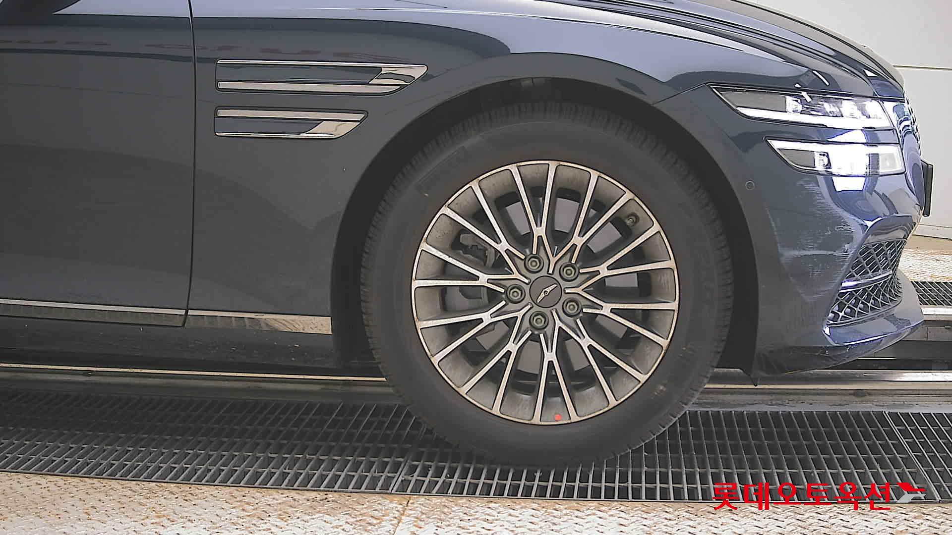 2023 - genesis g80