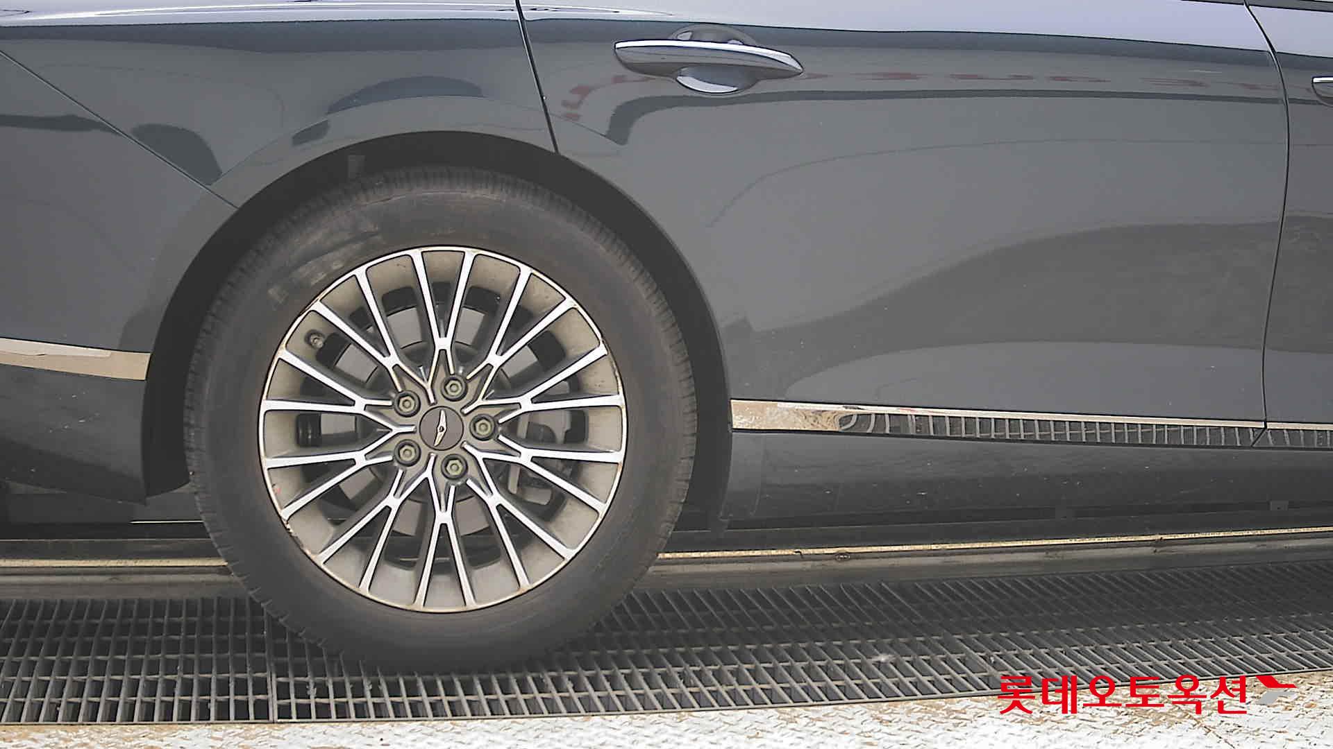 2023 - genesis g80