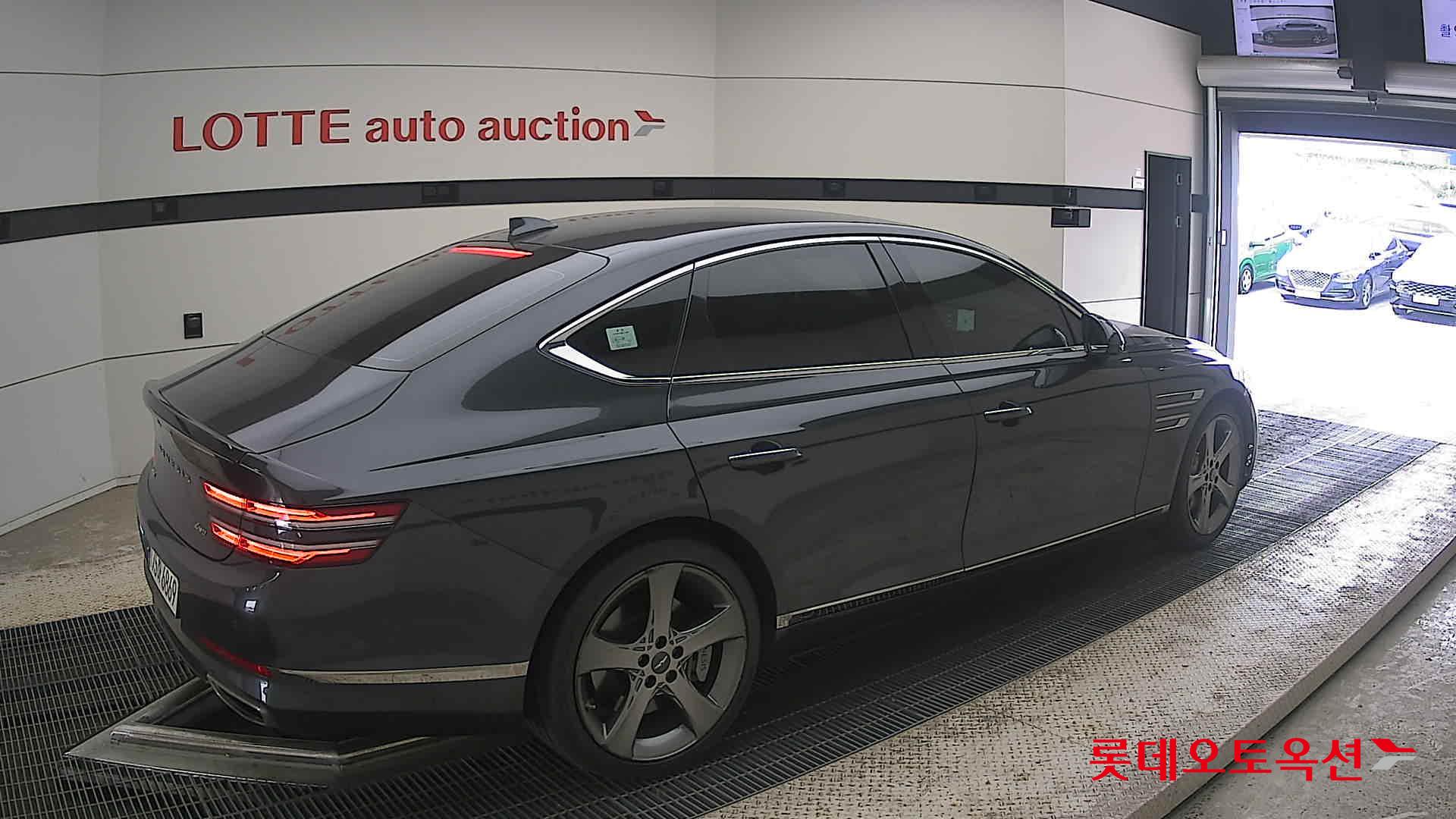 2024 - genesis g80