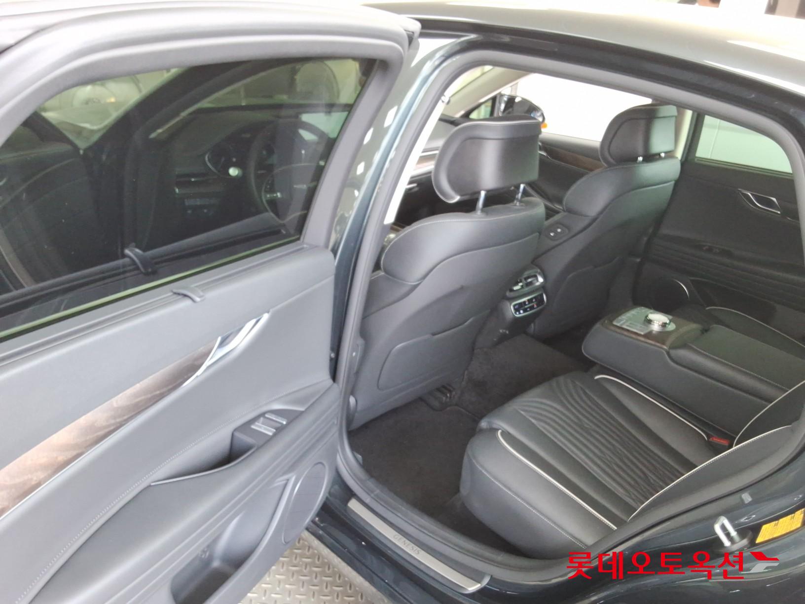 2024 - genesis g80