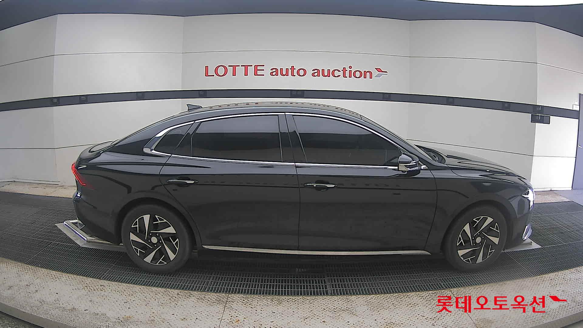 2022 - hyundai grandeur