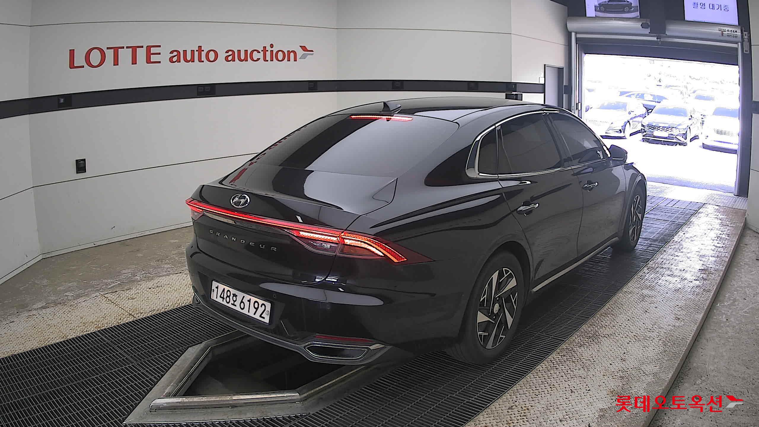 2022 - hyundai grandeur