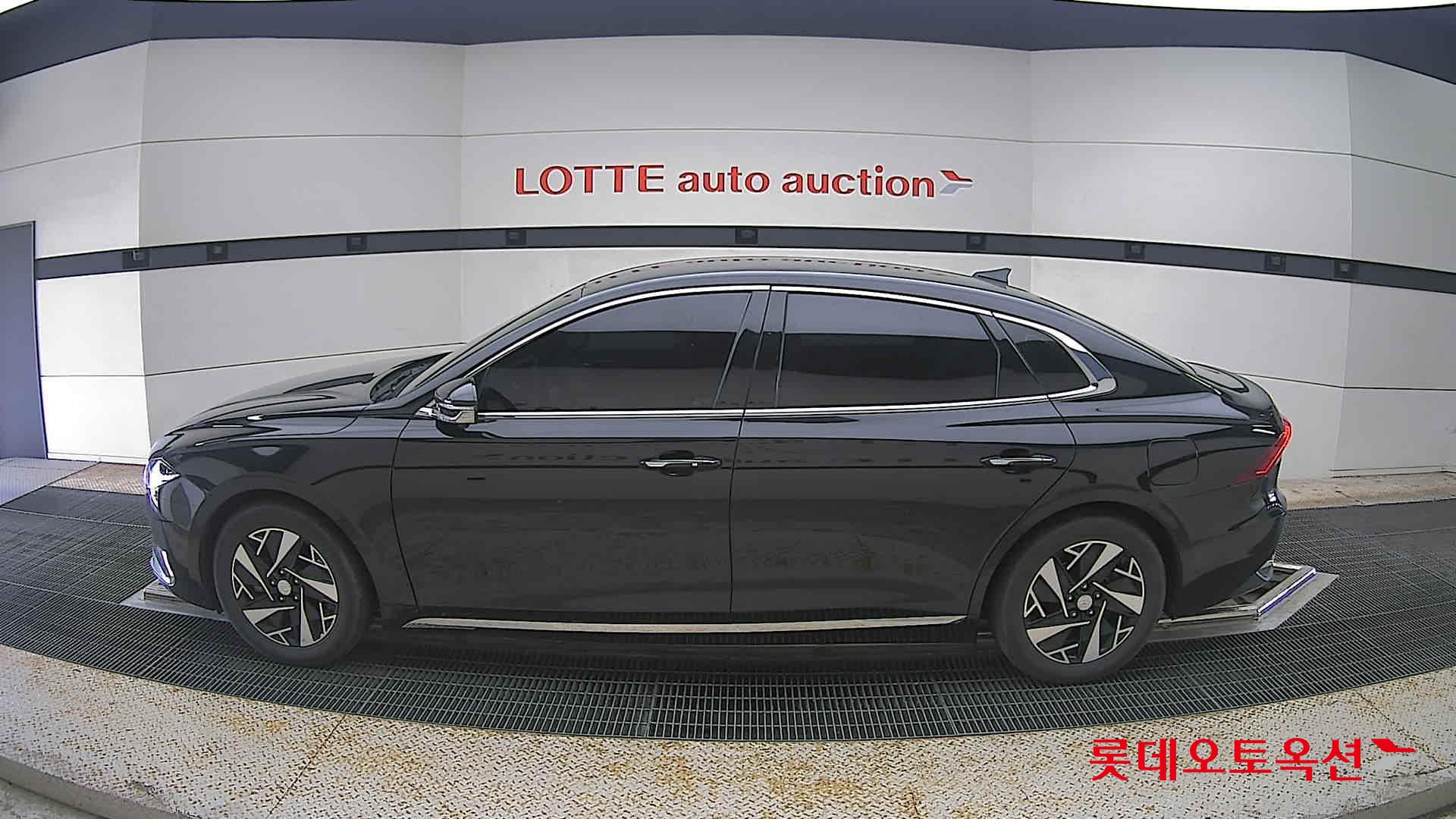 2022 - hyundai grandeur