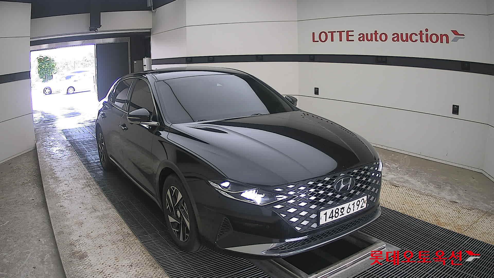 2022 - hyundai grandeur