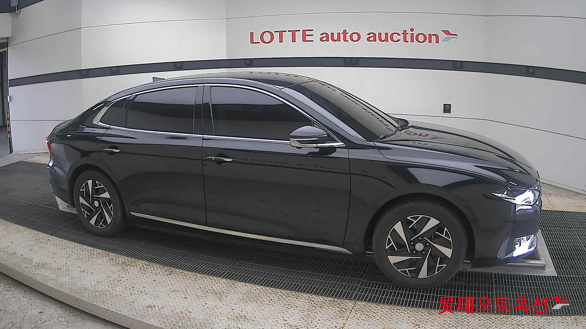 2022 - hyundai grandeur