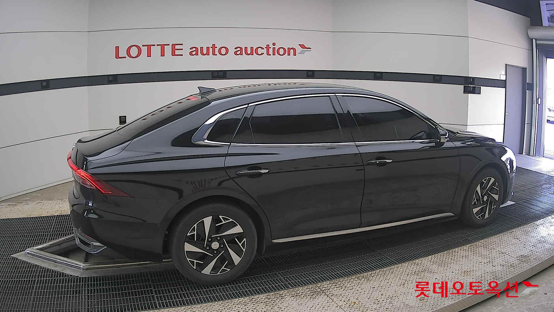 2022 - hyundai grandeur