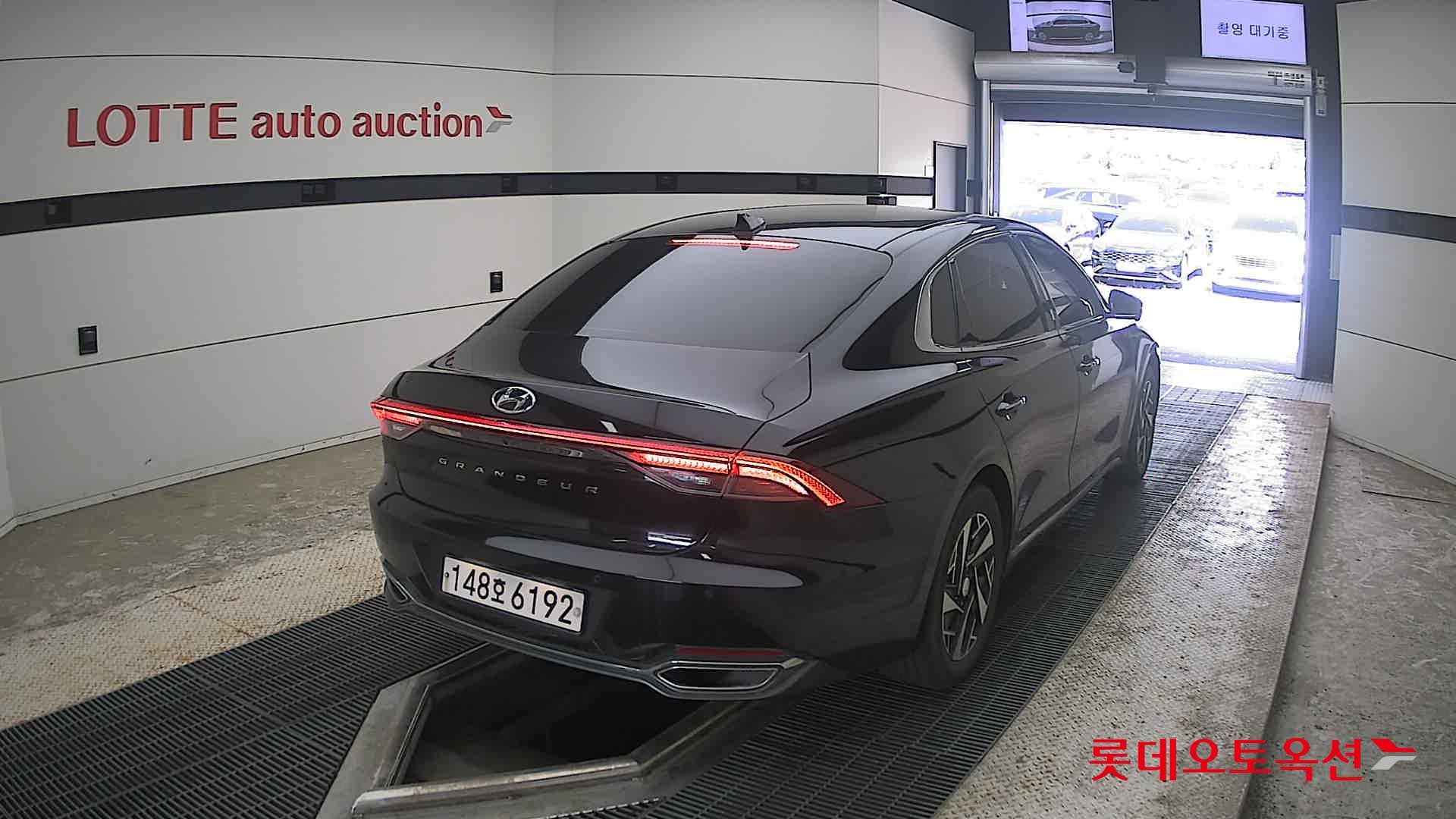 2022 - hyundai grandeur