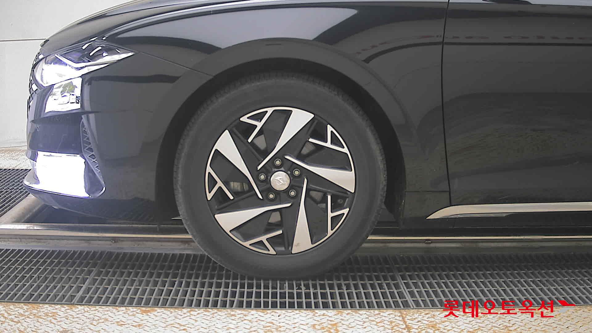 2022 - hyundai grandeur
