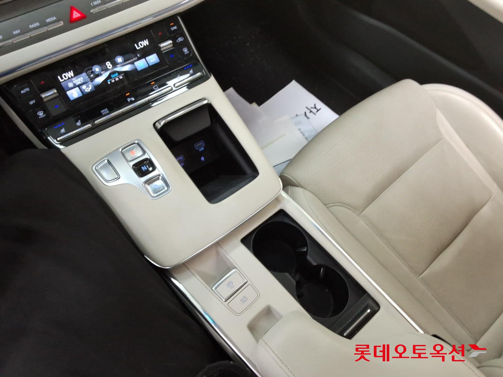 2022 - hyundai grandeur
