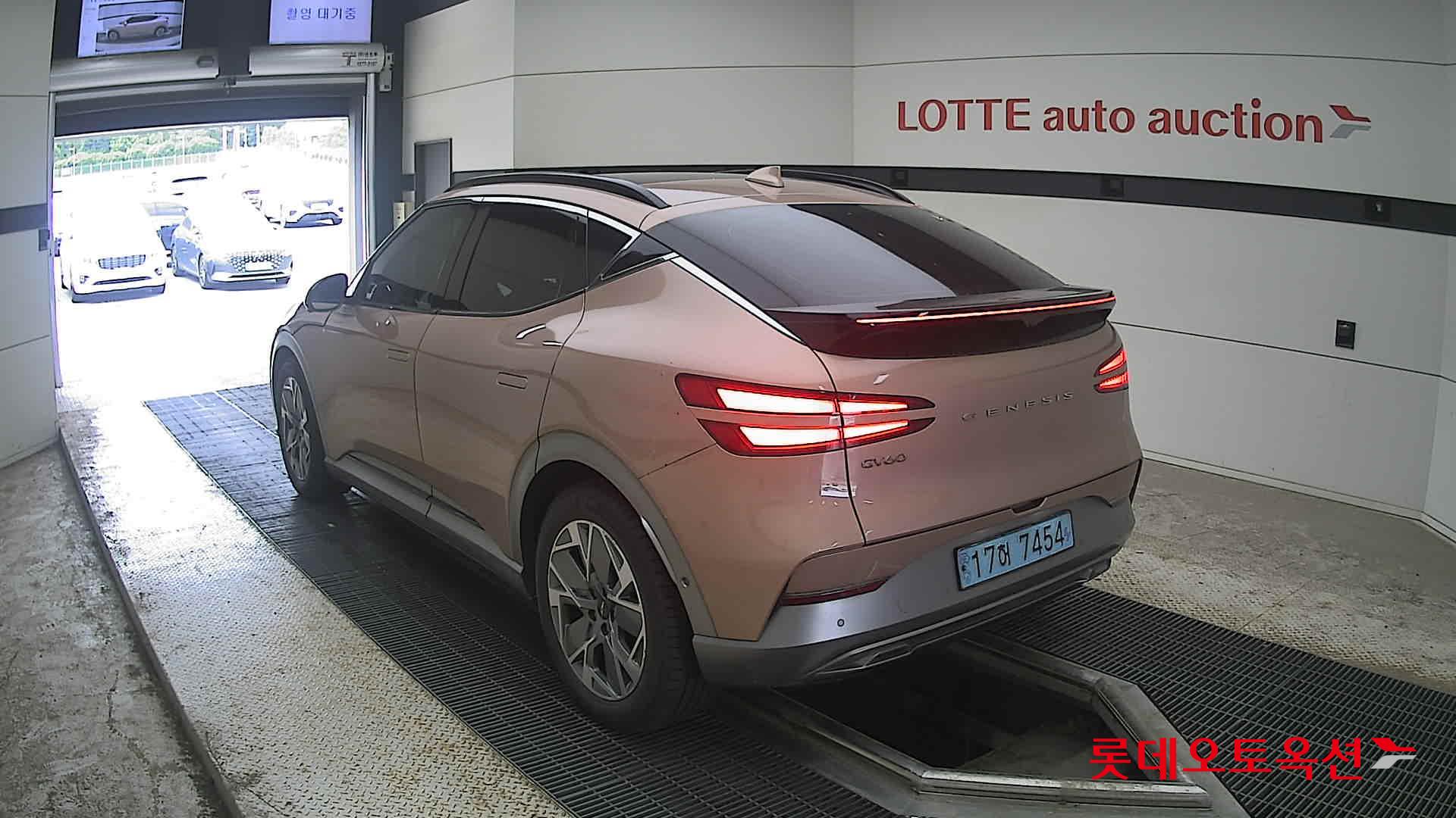 2022 - genesis gv60