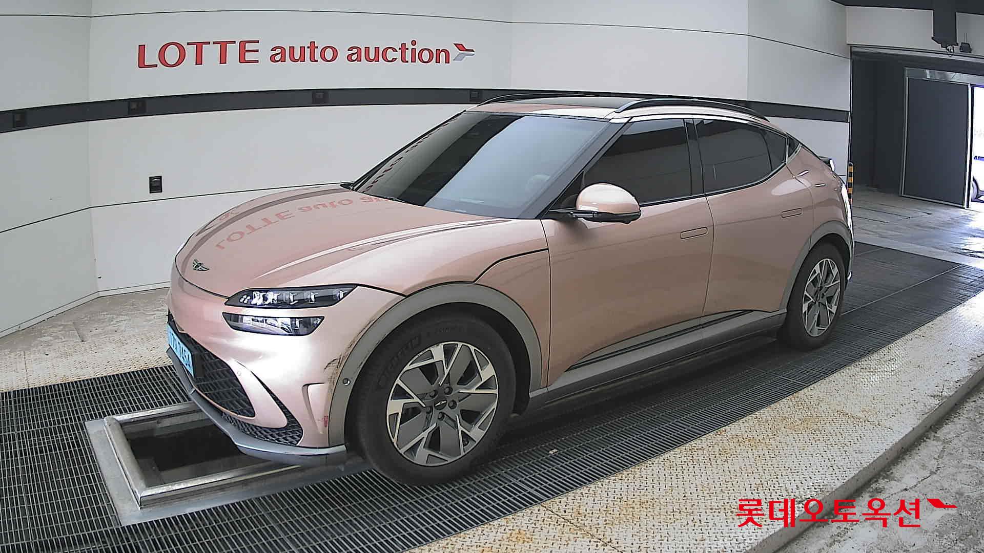 2022 - genesis gv60