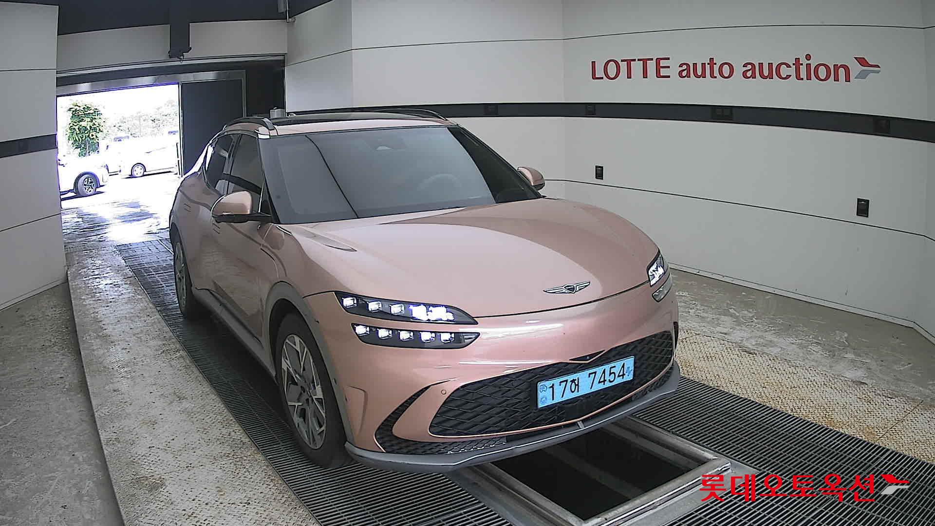 2022 - genesis gv60