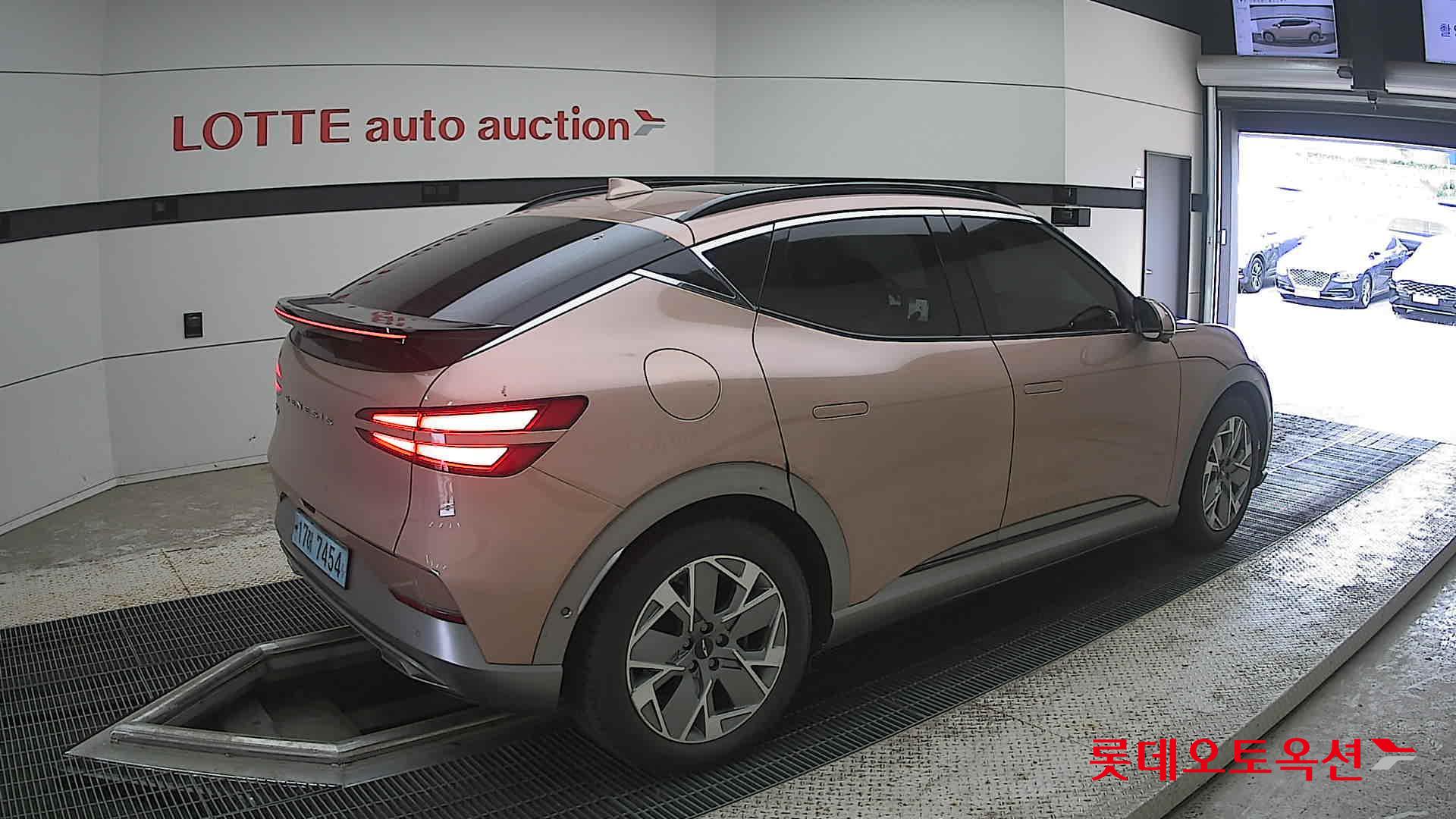 2022 - genesis gv60