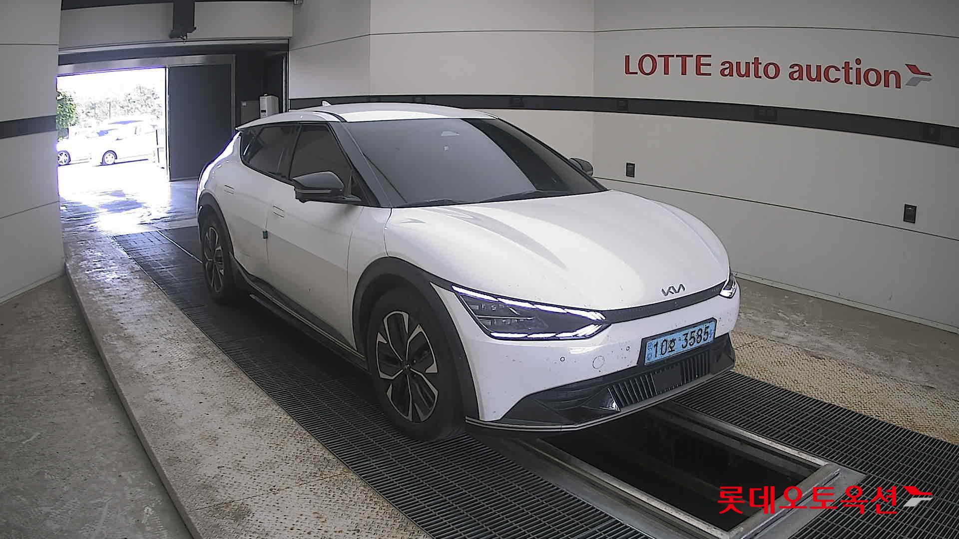 2022 - kia ev6