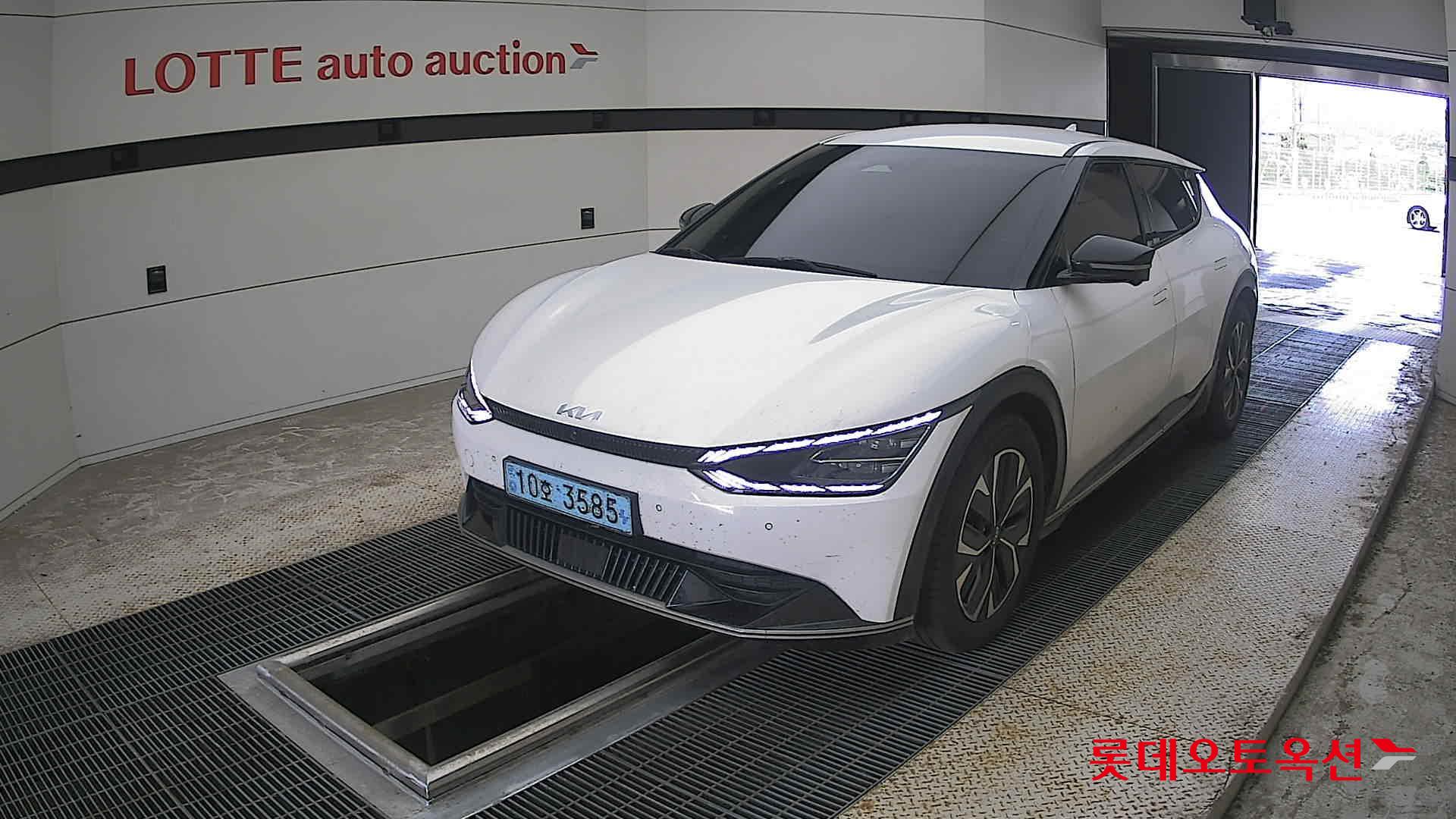 2022 - kia ev6