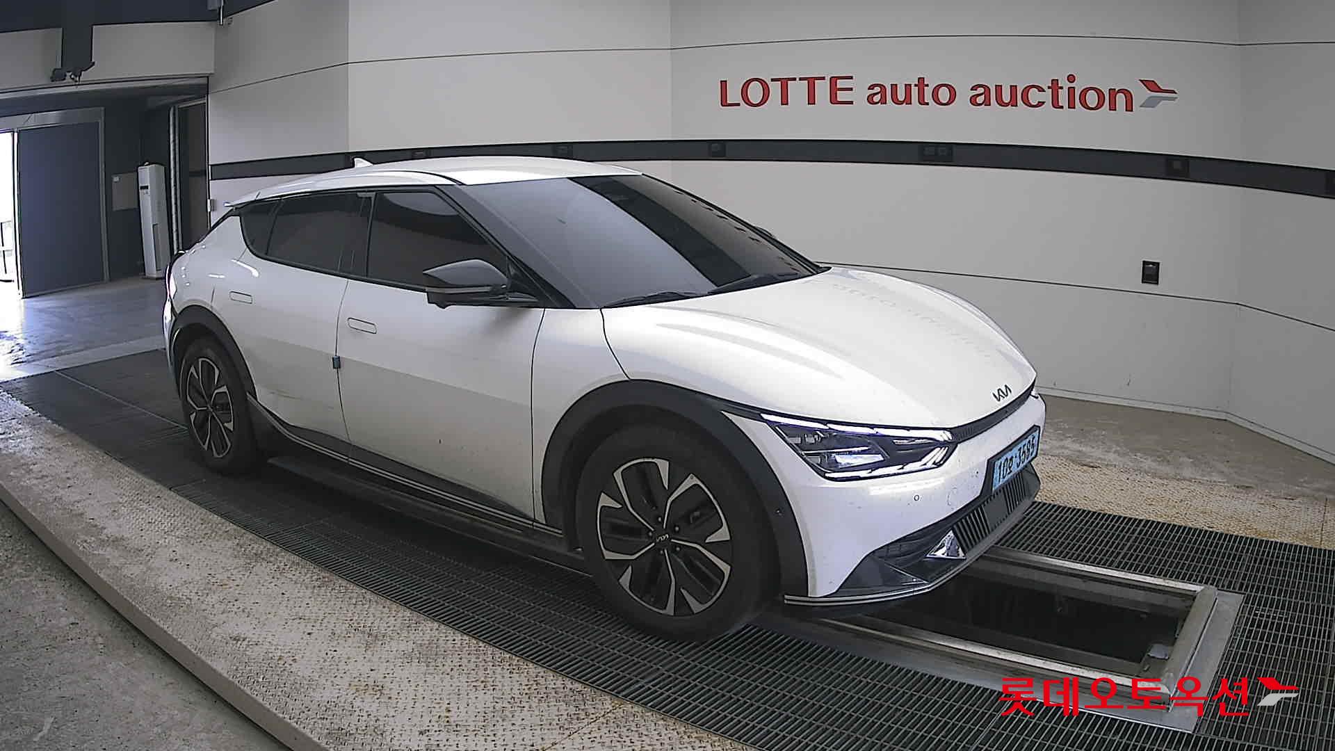 2022 - kia ev6