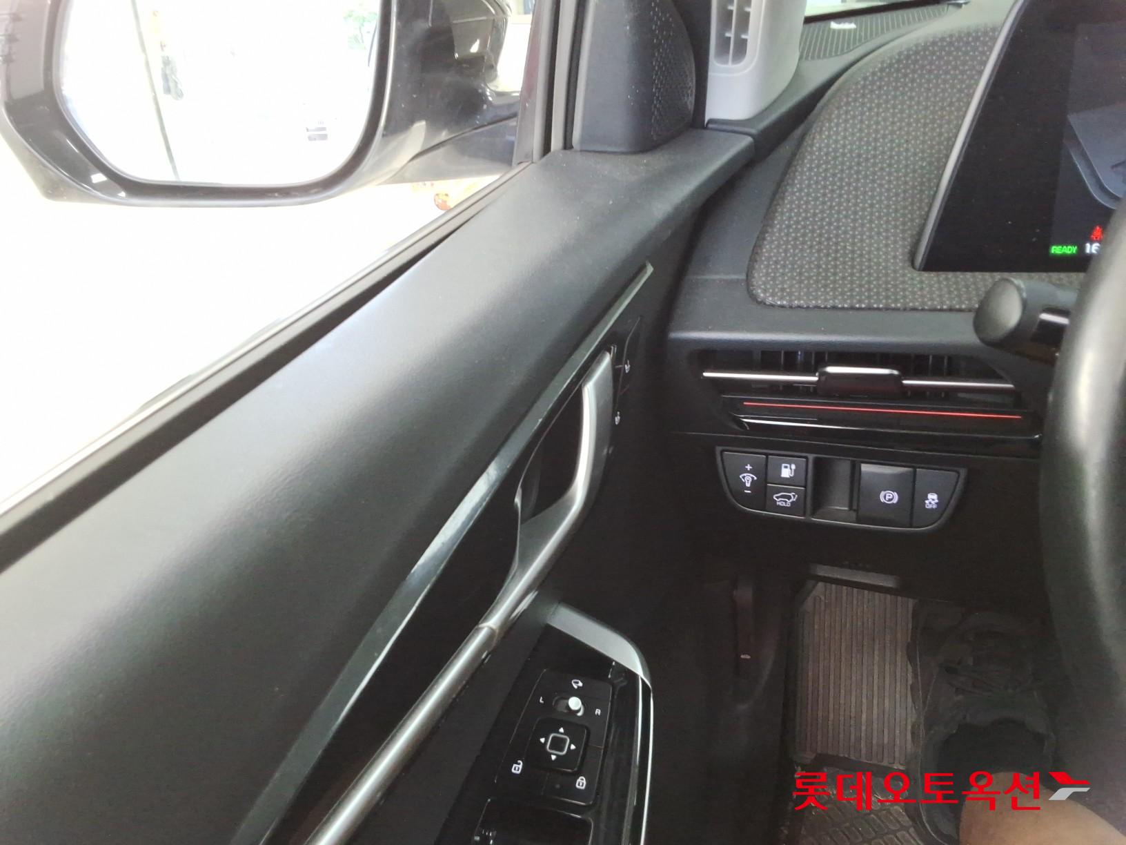 2022 - kia ev6