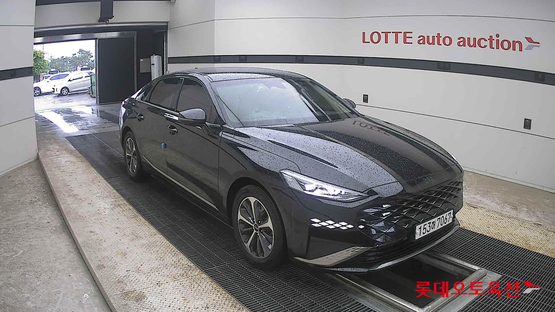 2022 - kia k8