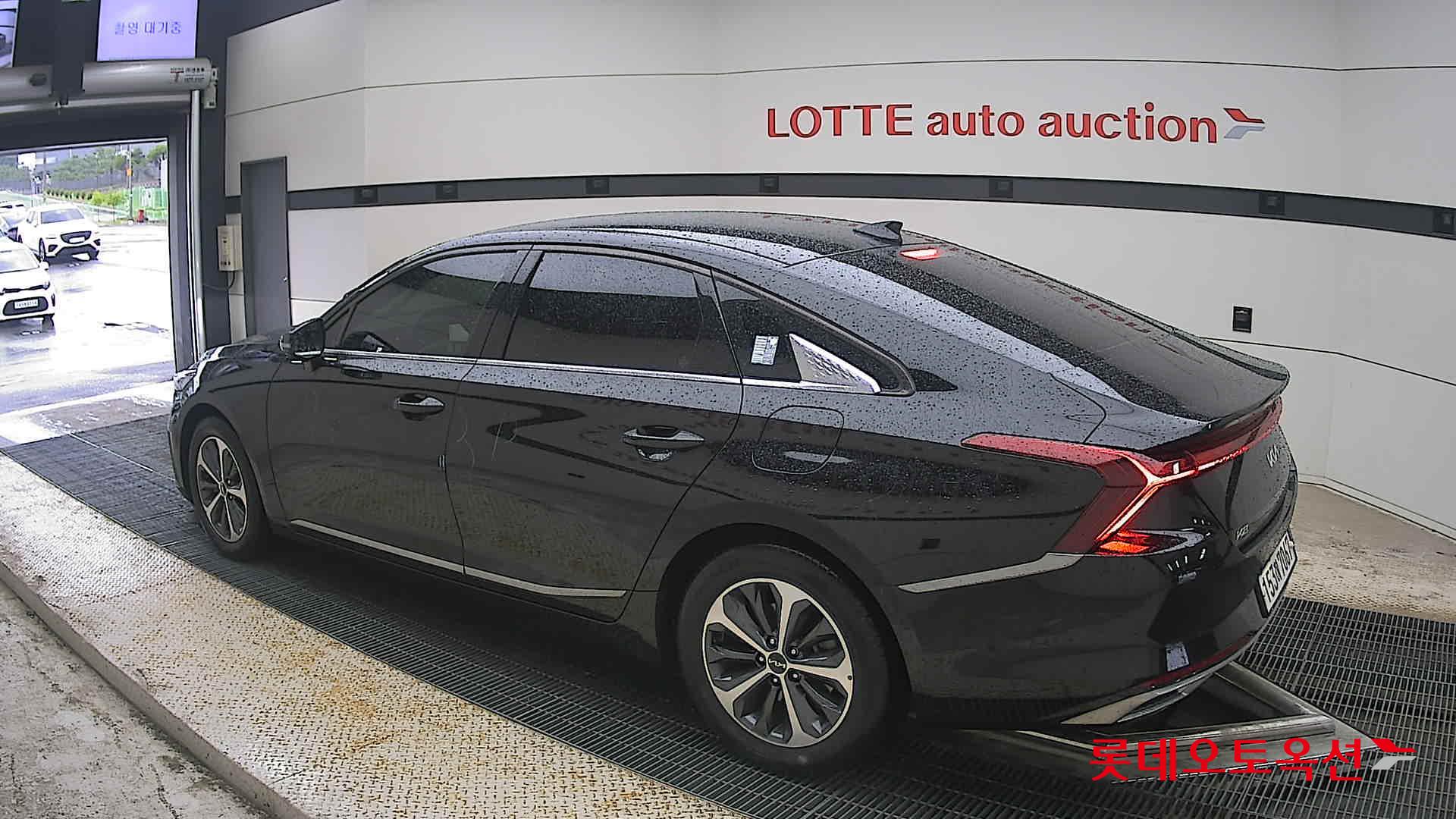 2022 - kia k8