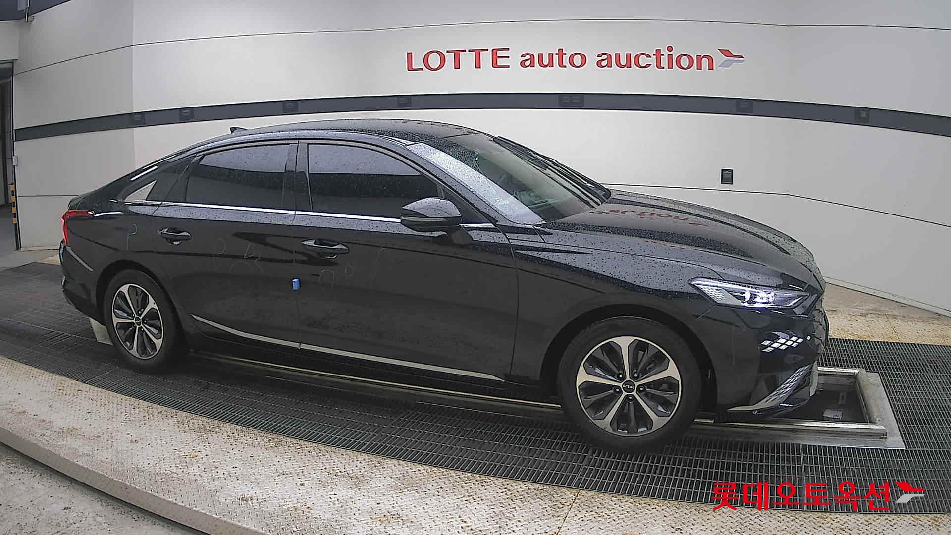 2022 - kia k8