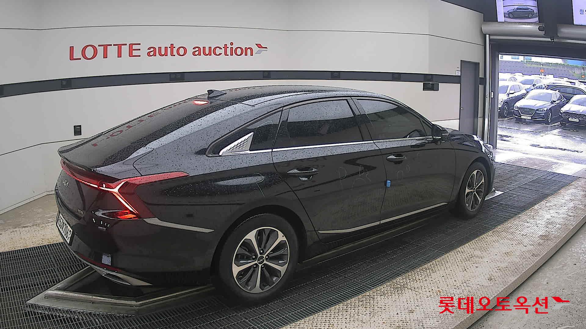 2022 - kia k8
