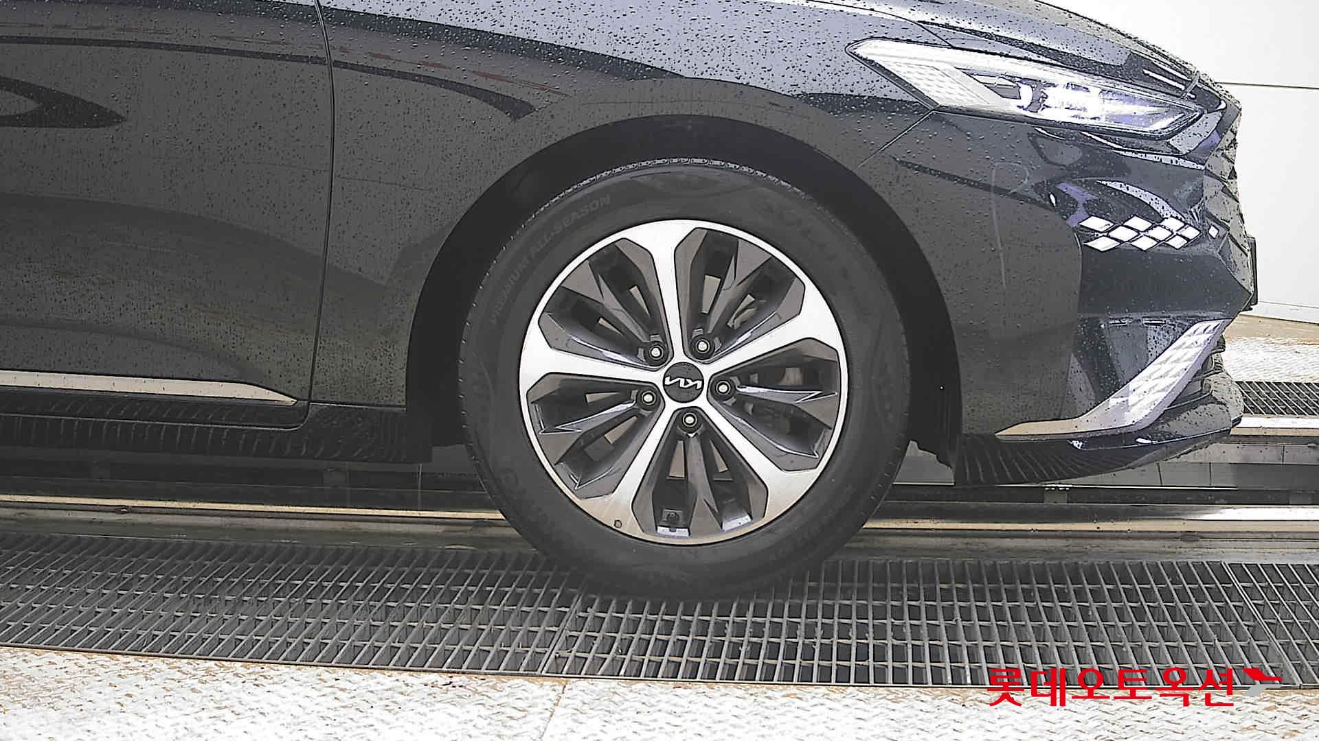 2022 - kia k8