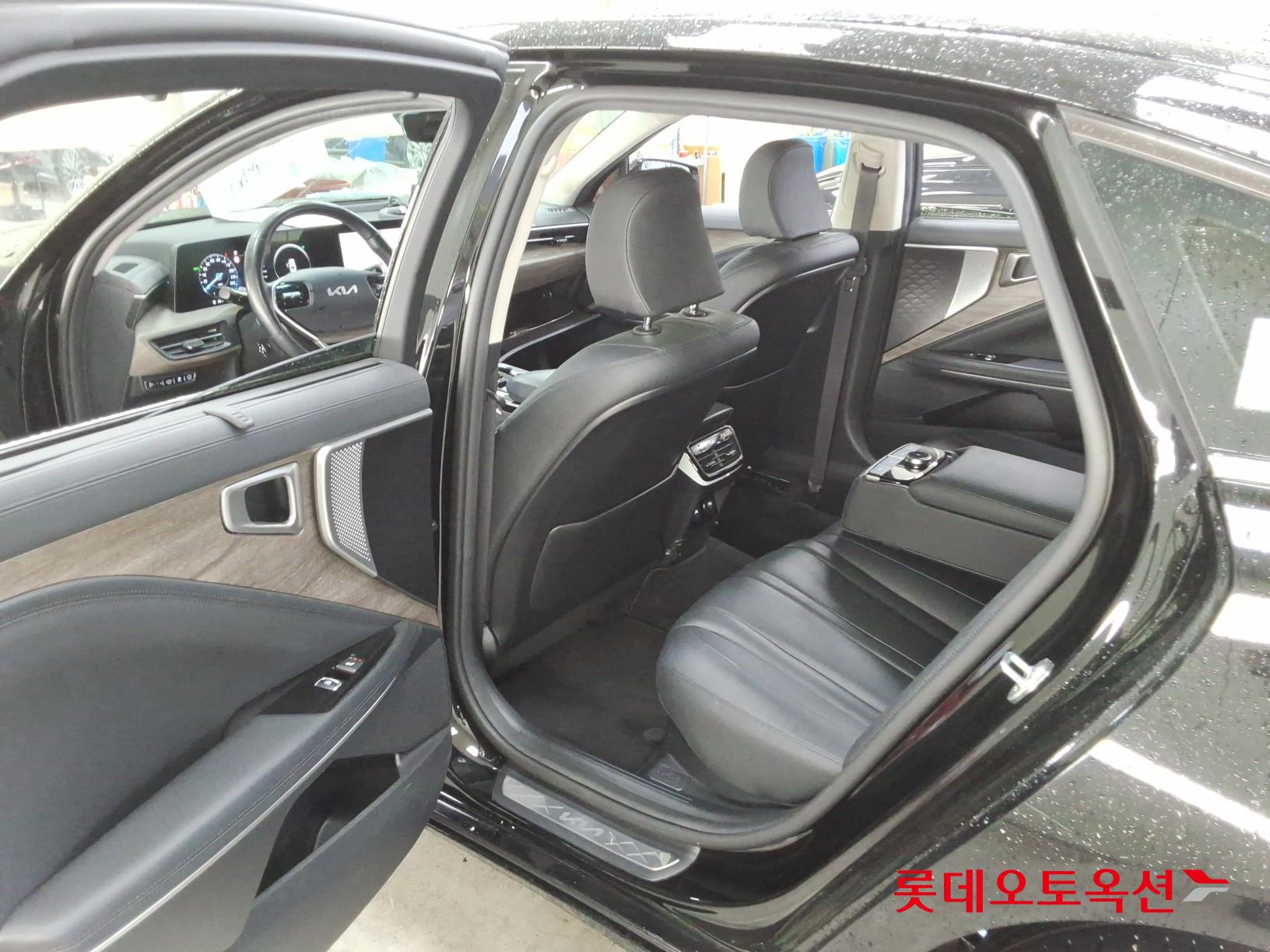 2022 - kia k8