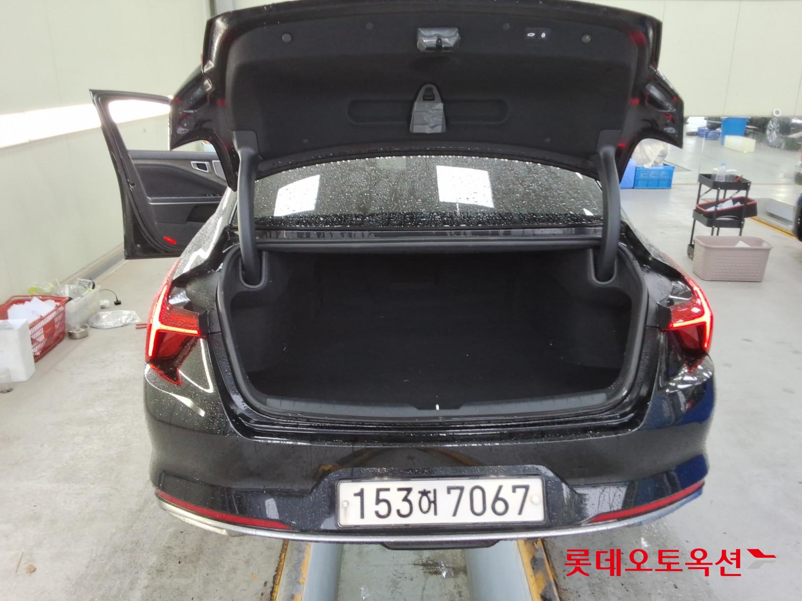 2022 - kia k8