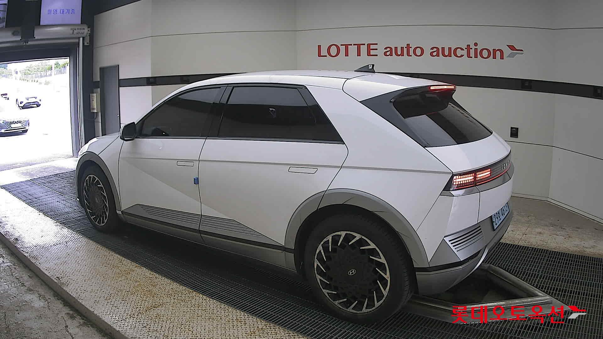 2022 - hyundai ioniq
