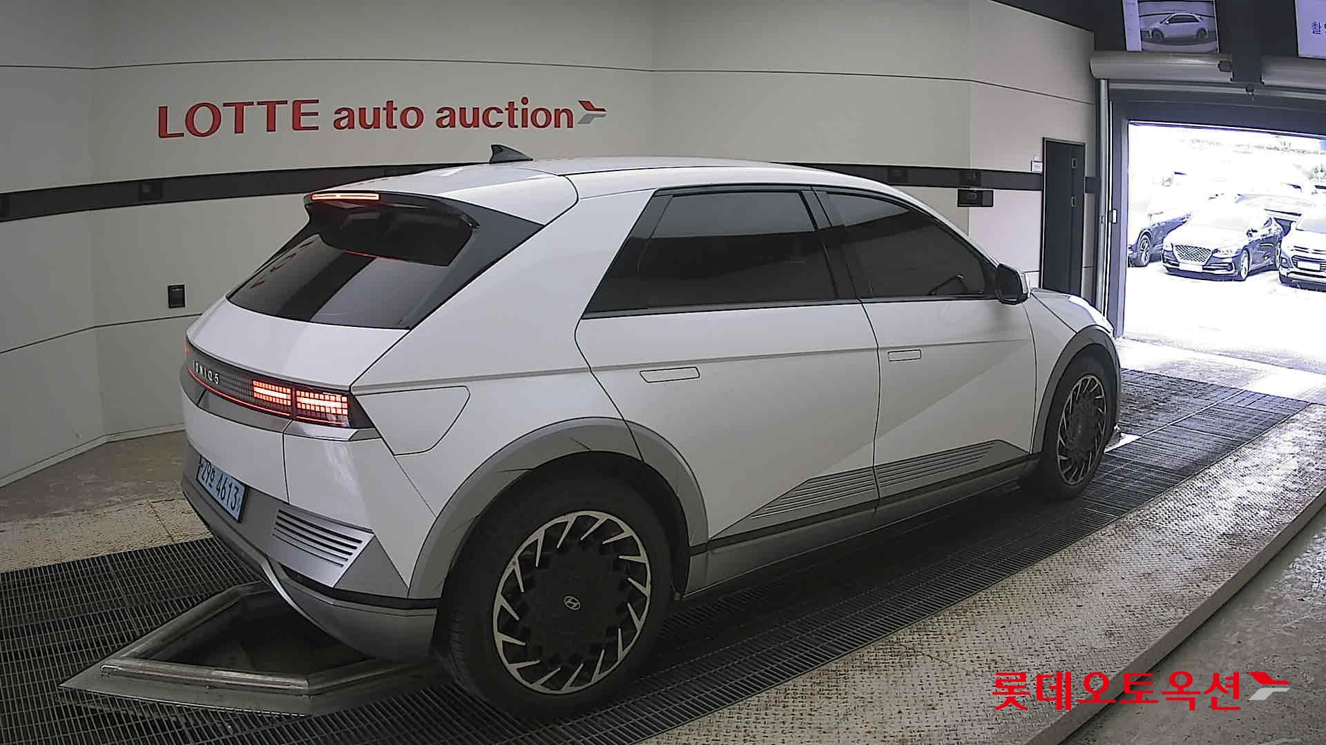 2022 - hyundai ioniq