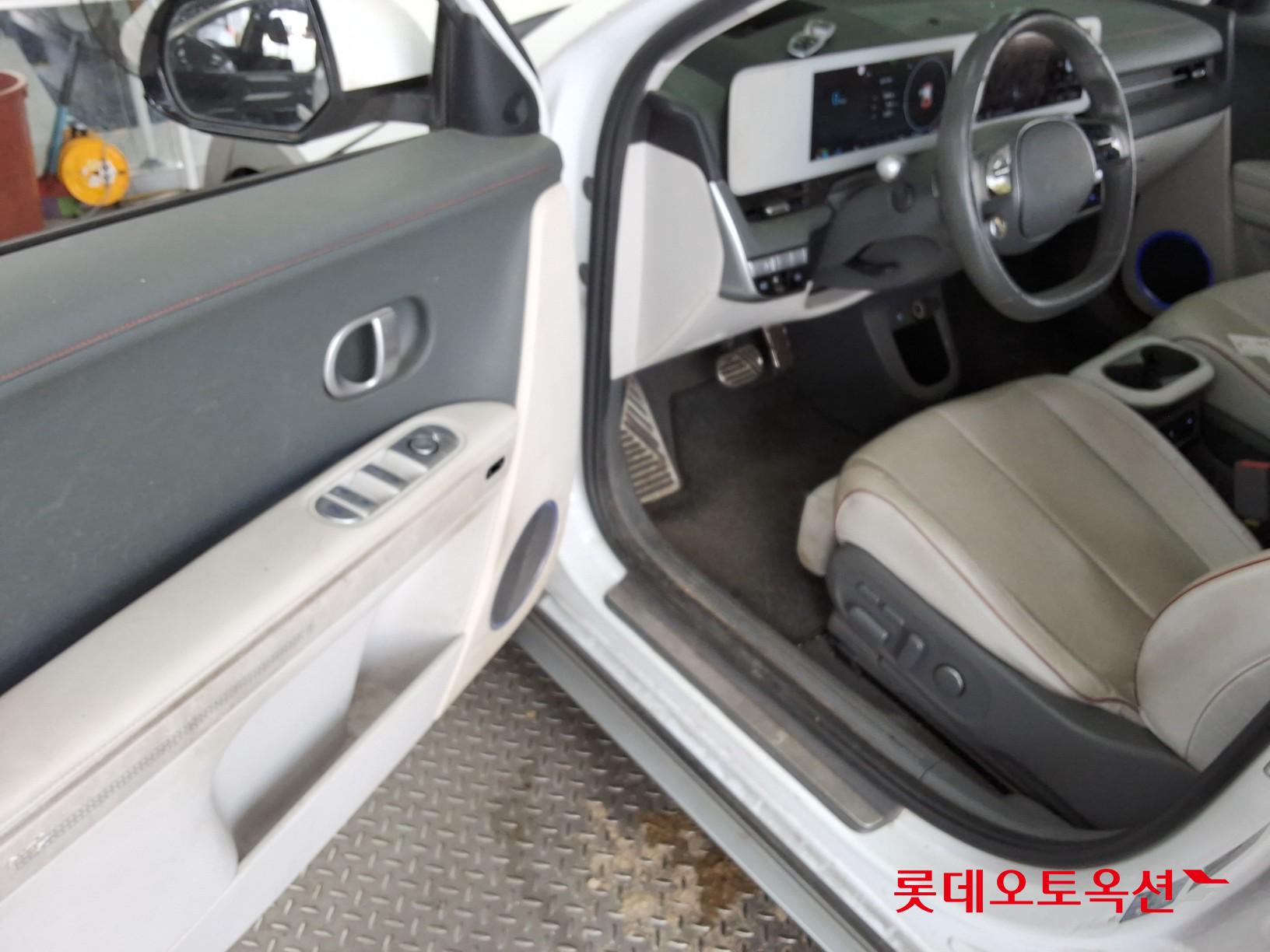 2022 - hyundai ioniq
