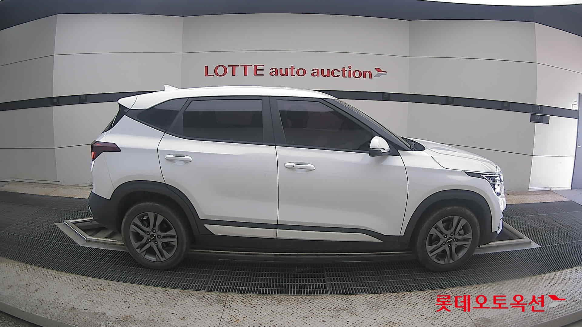 2022 - kia seltos