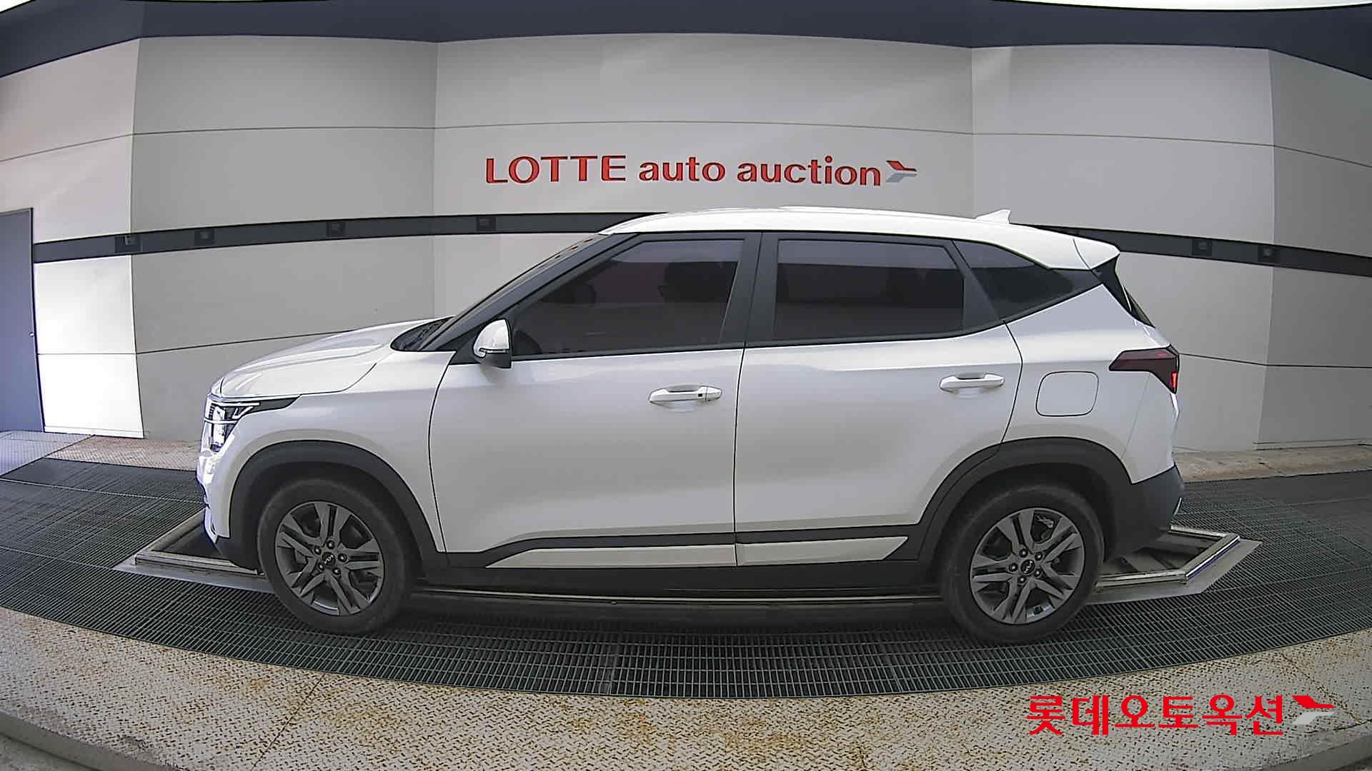 2022 - kia seltos