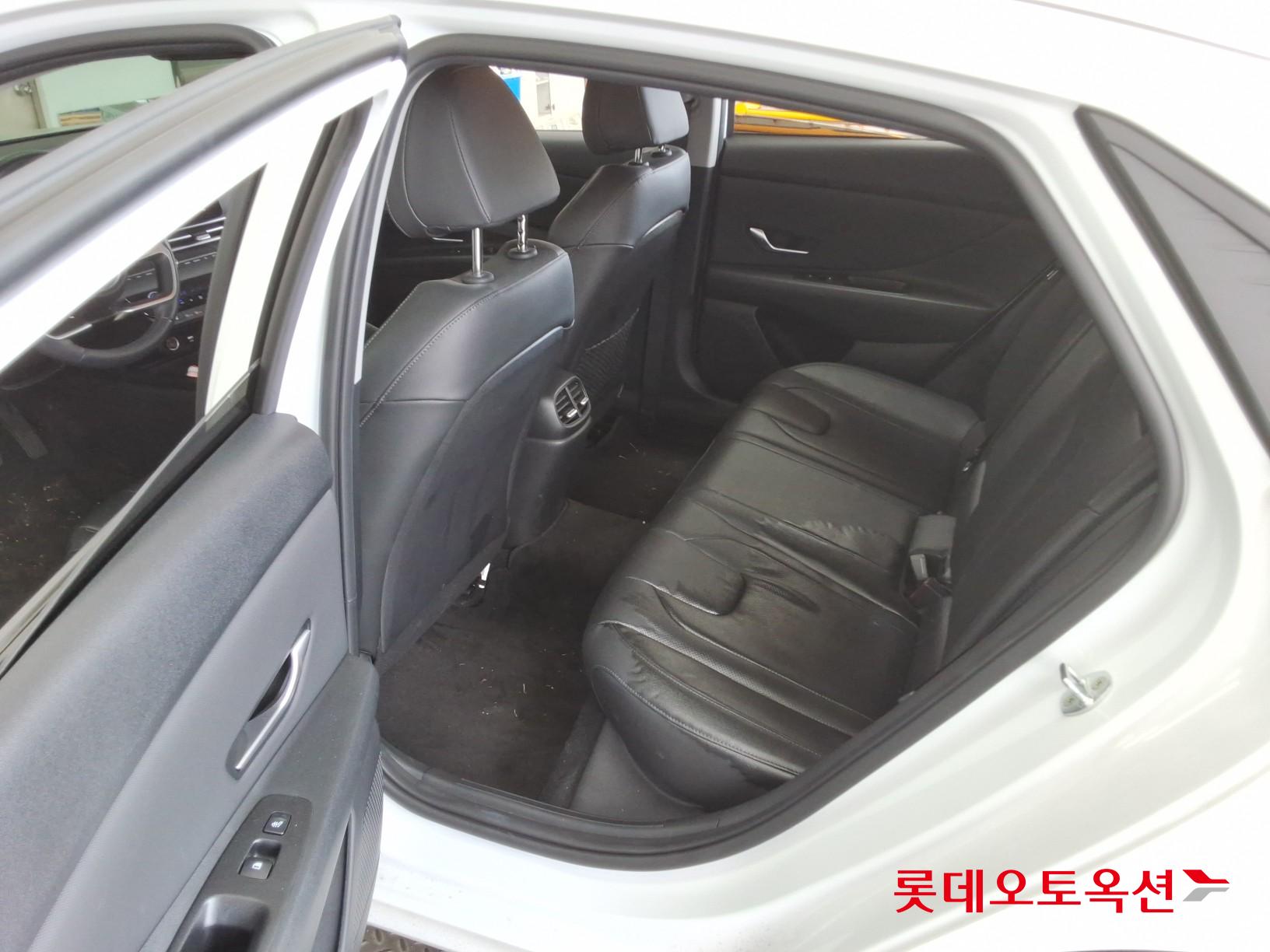 2023 - hyundai avante