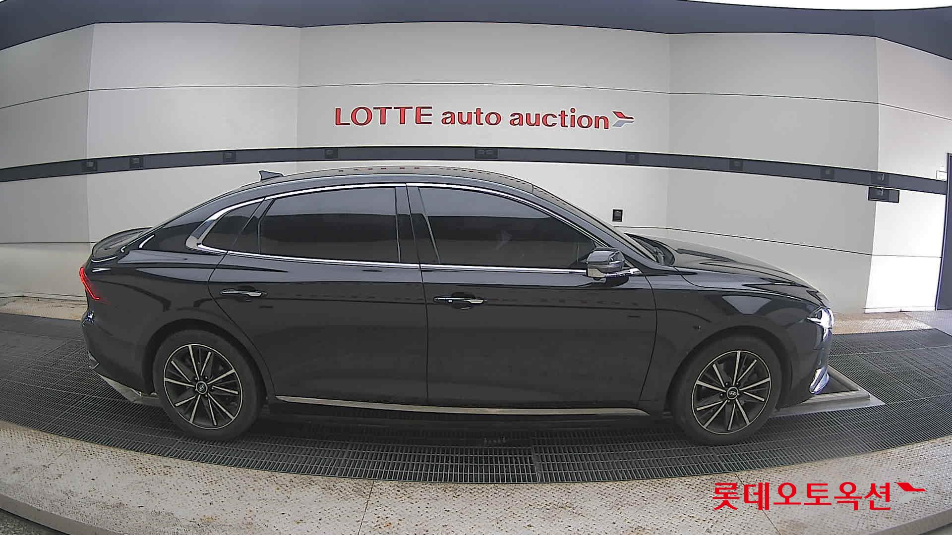 2022 - hyundai grandeur