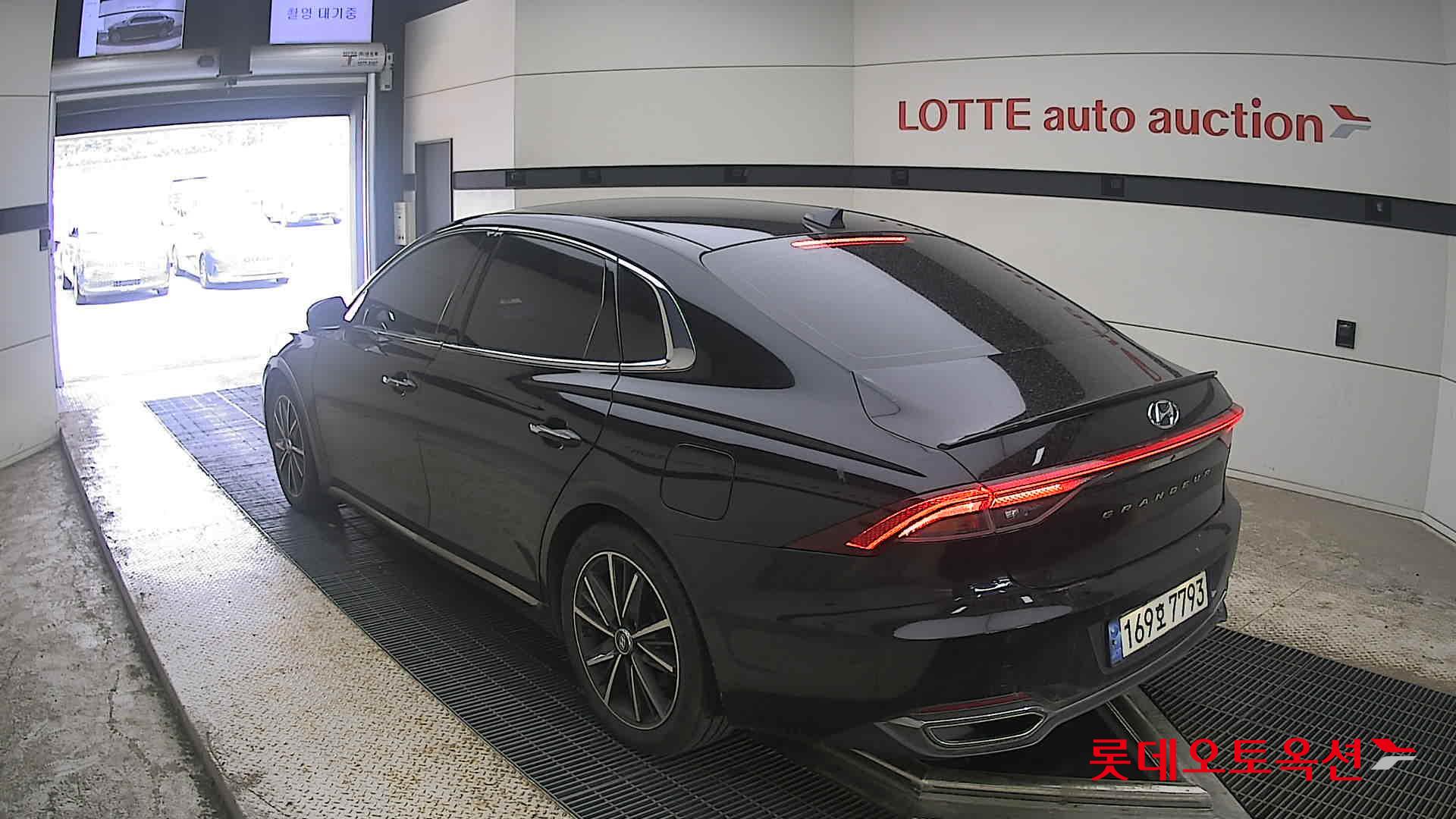2022 - hyundai grandeur