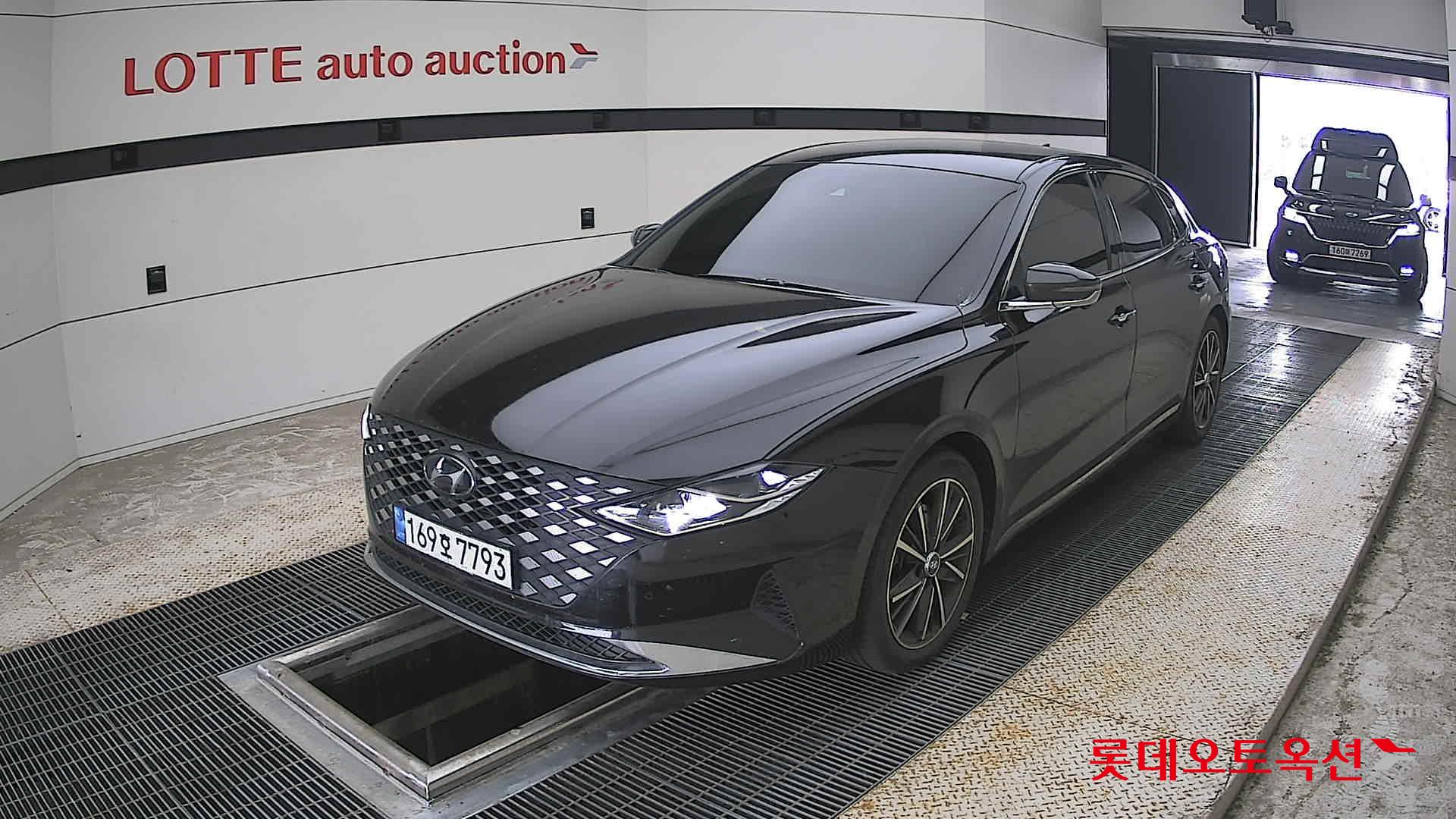 2022 - hyundai grandeur