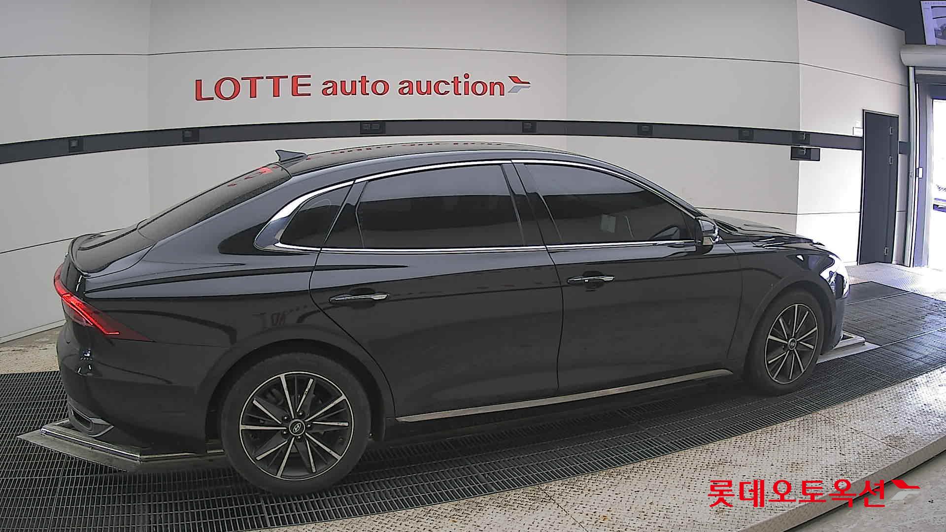 2022 - hyundai grandeur