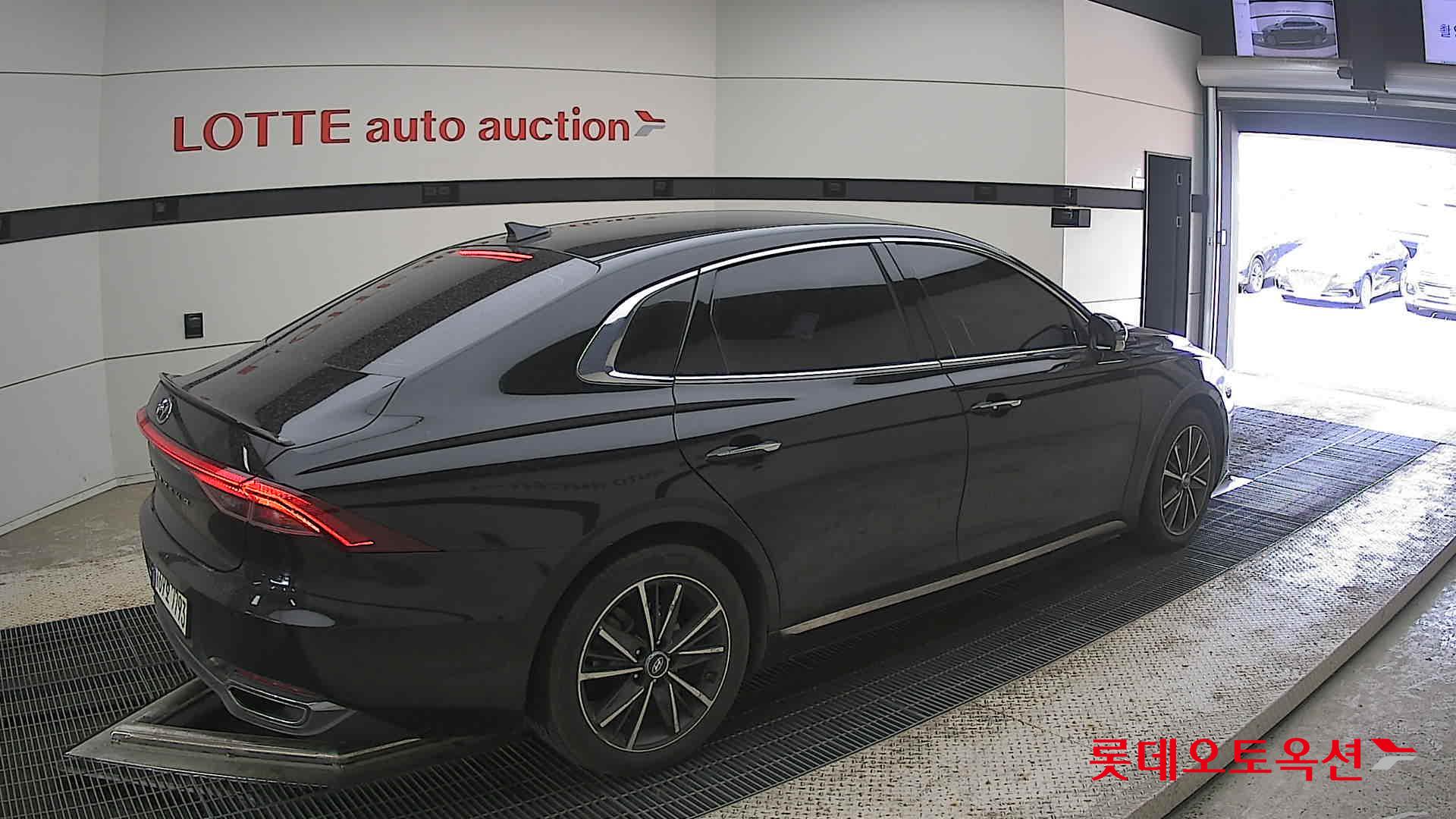 2022 - hyundai grandeur