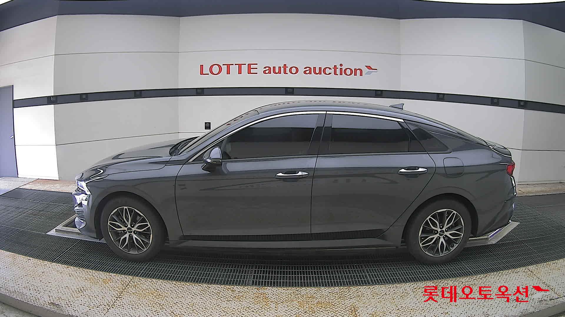 2023 - kia k5