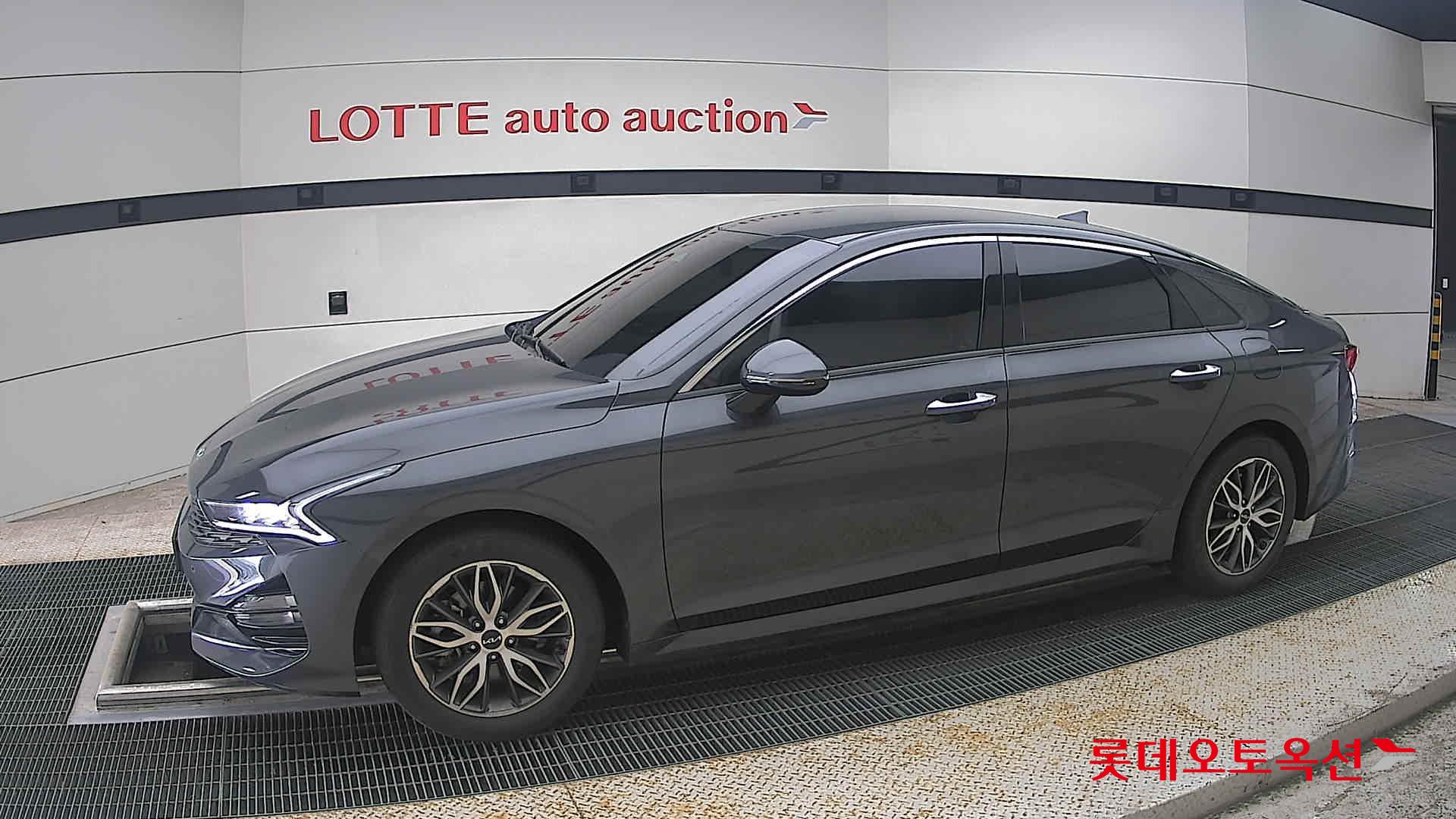 2023 - kia k5