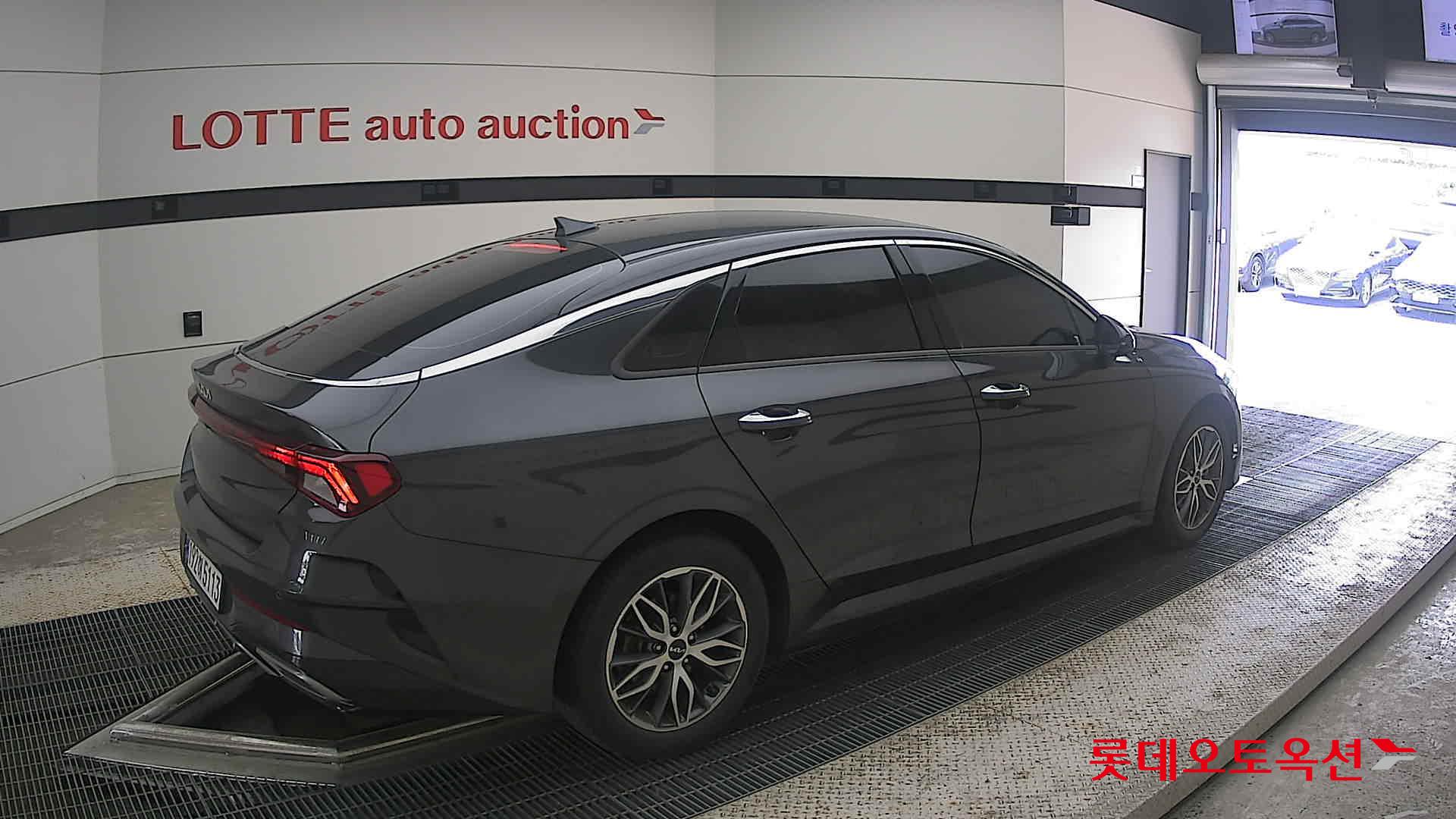 2023 - kia k5