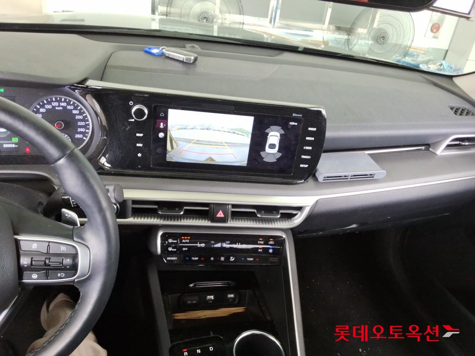 2023 - kia k5