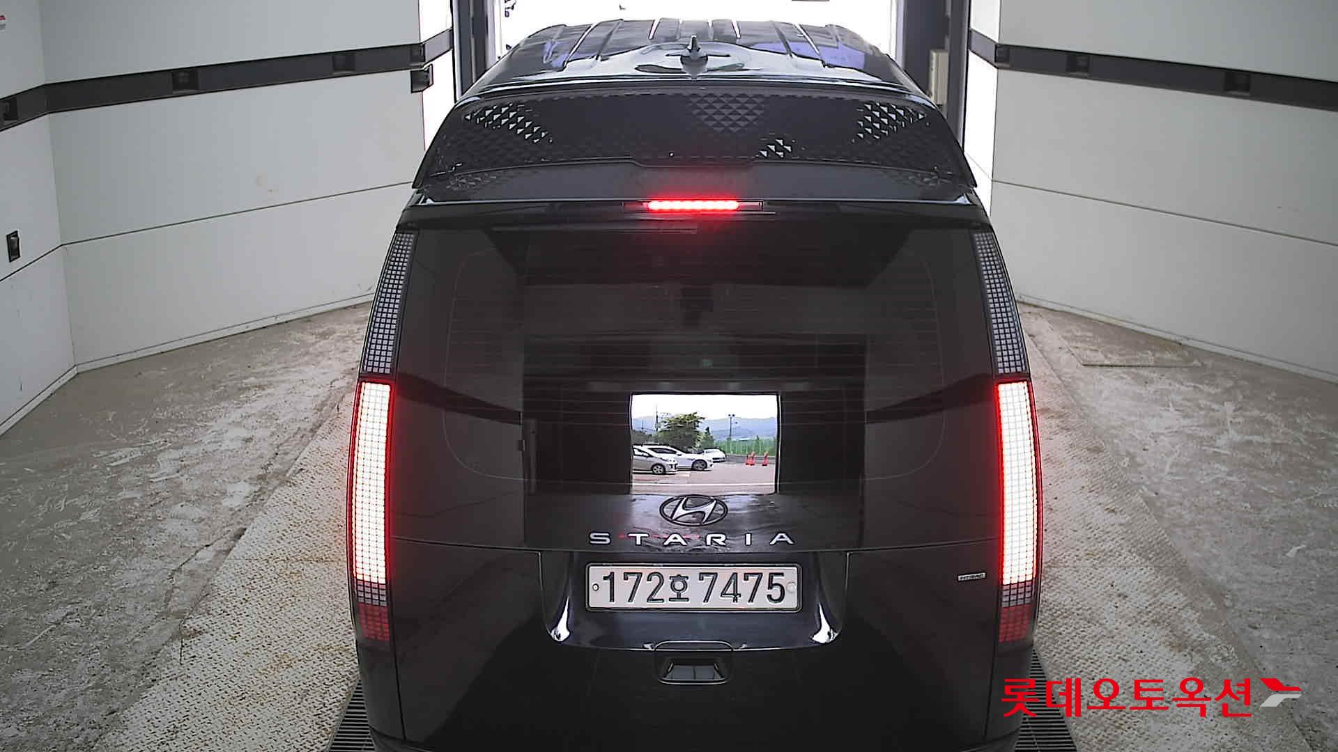 2023 - hyundai staria