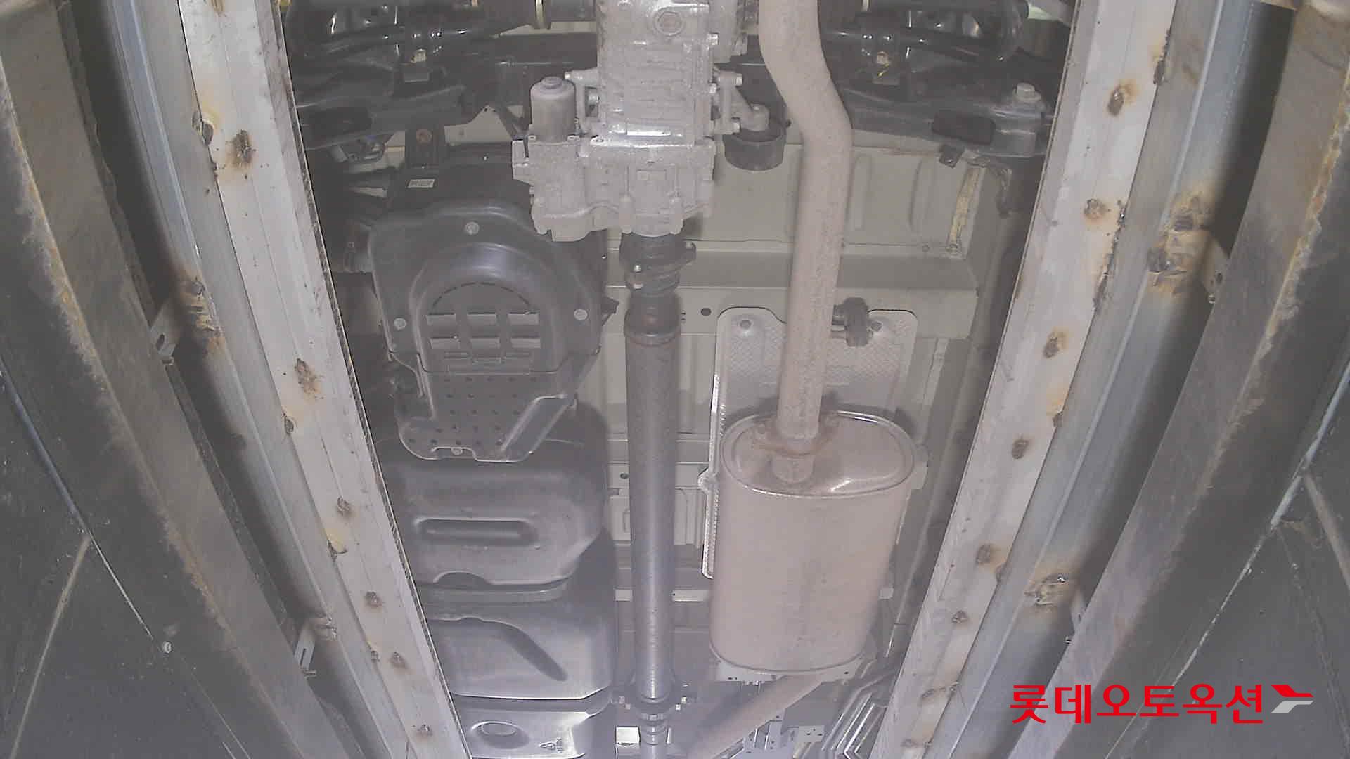 2023 - hyundai staria
