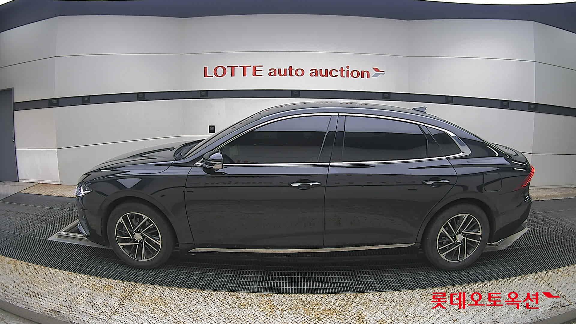2022 - hyundai grandeur