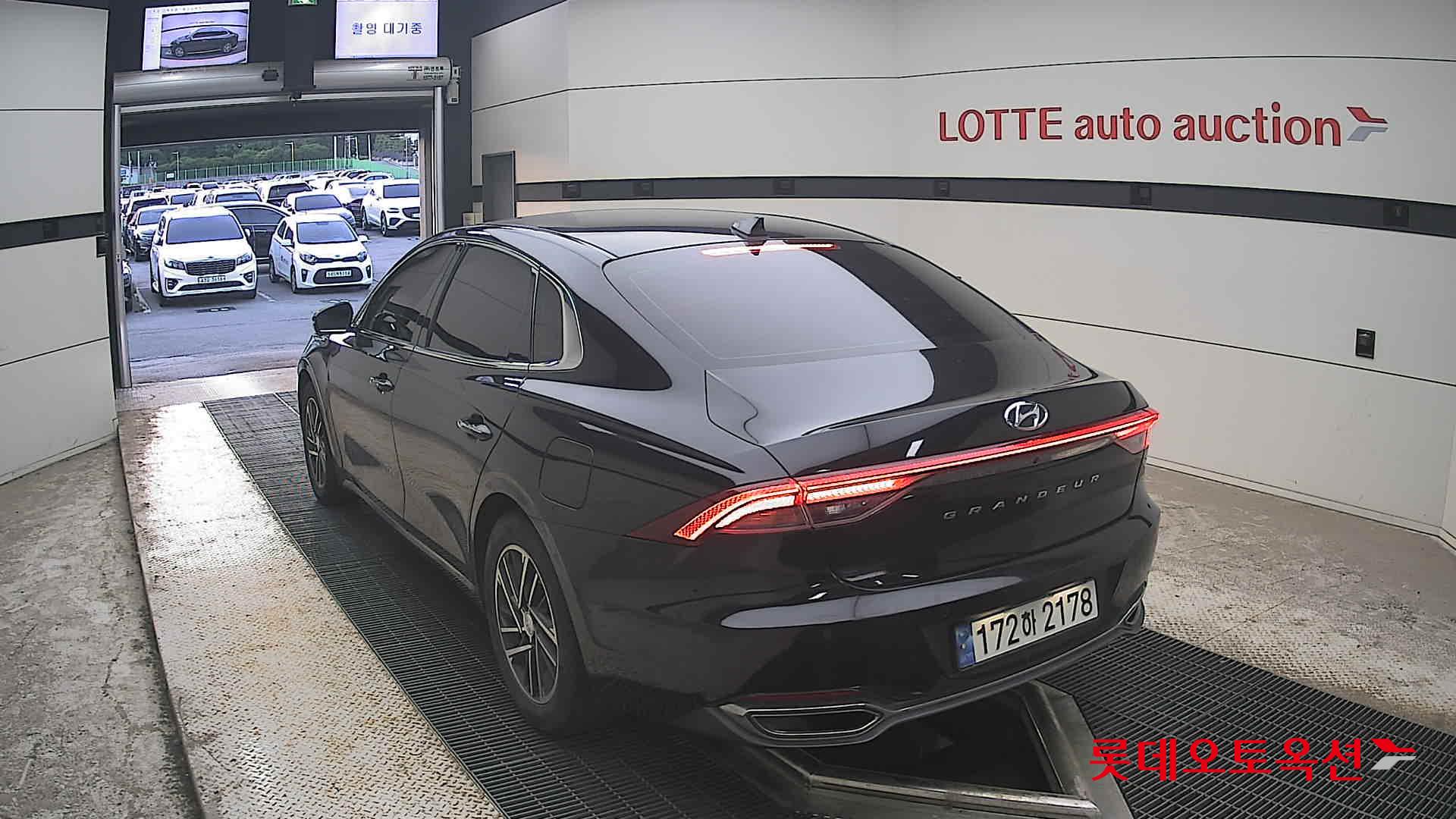 2022 - hyundai grandeur