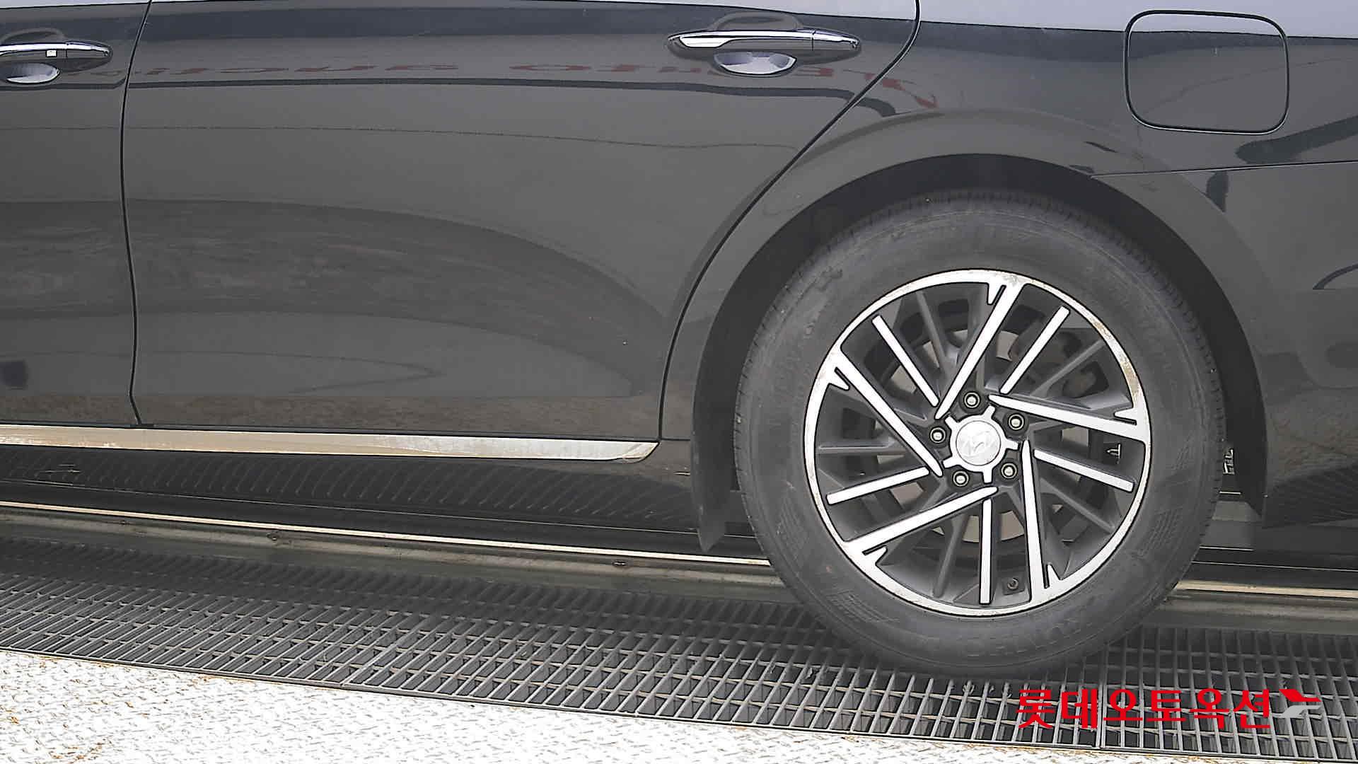 2022 - hyundai grandeur