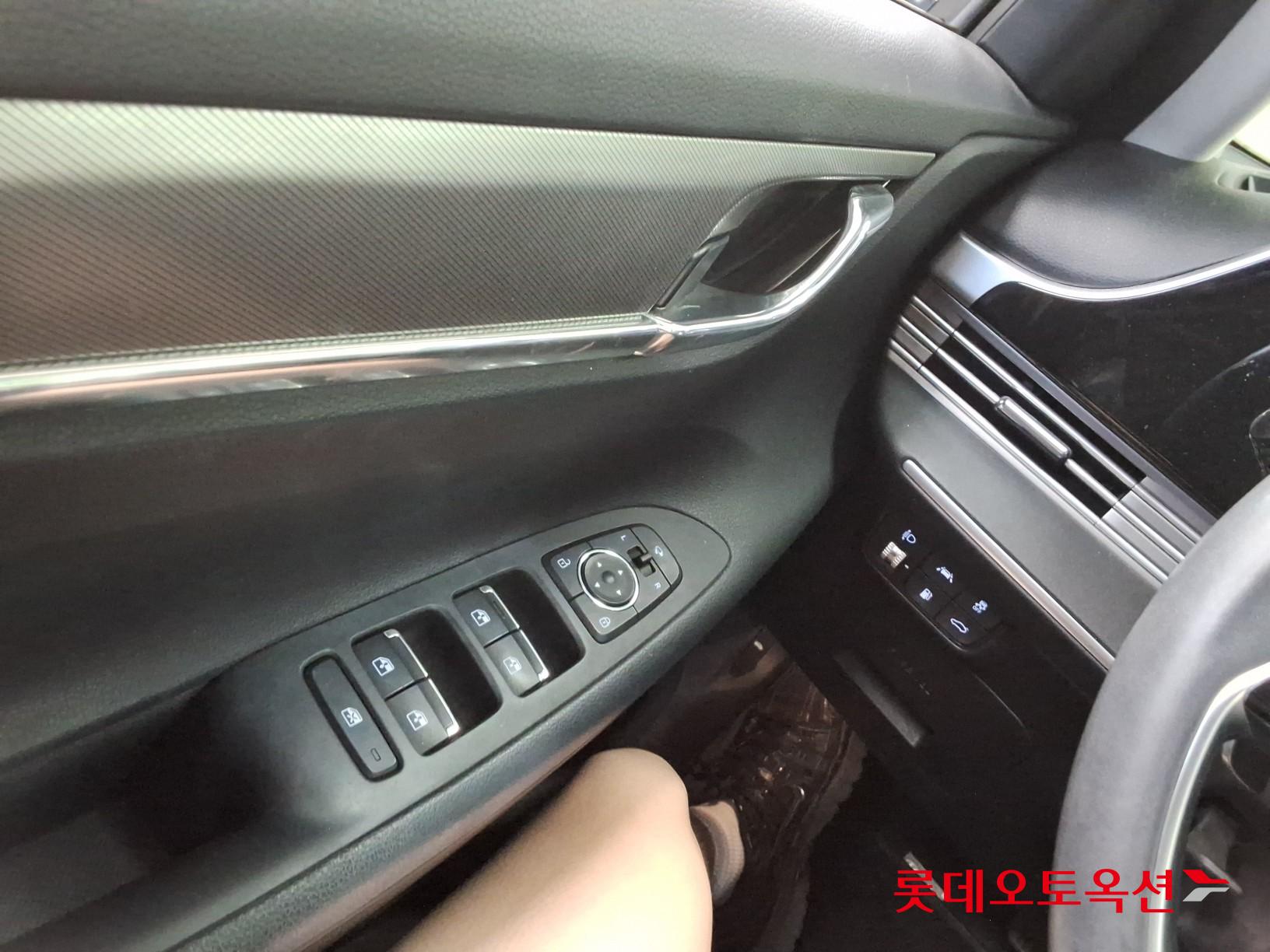 2022 - hyundai grandeur