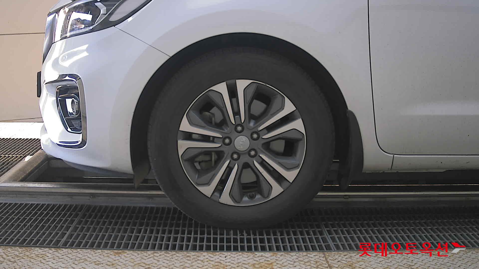 2019 - kia carnival